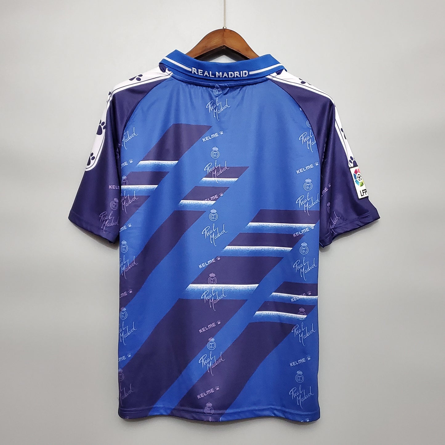 Real Madrid away jersey. Season 94/95