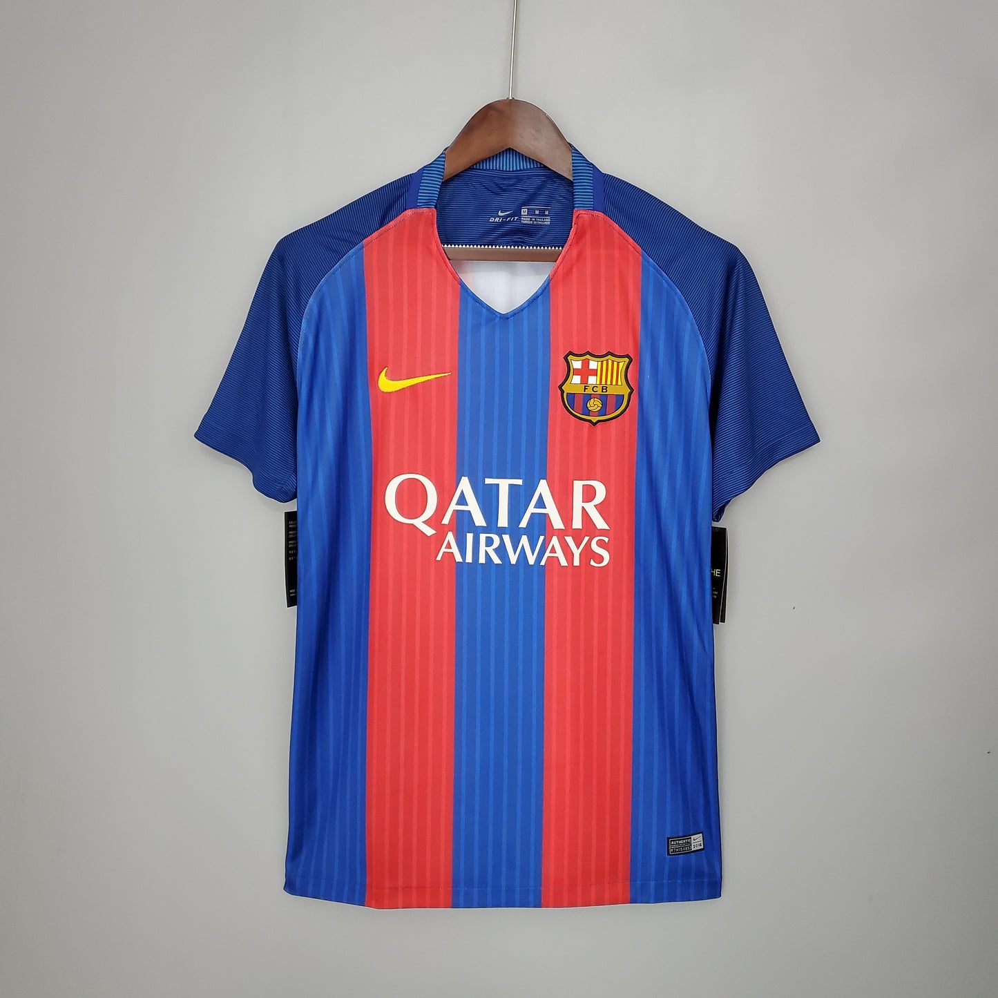 Barcelona home jersey. Season 16/17