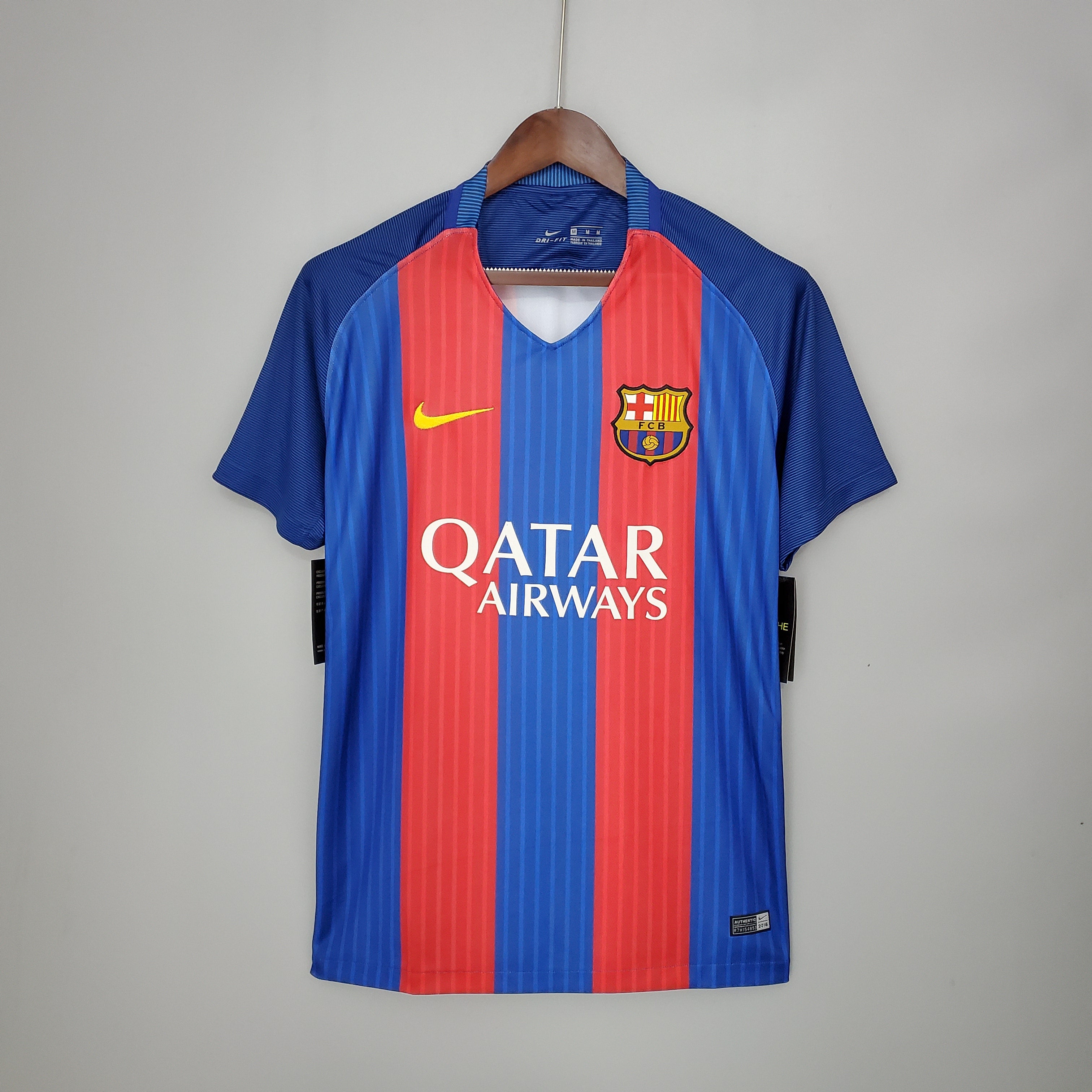 Barcelona home jersey. Season 16/17
