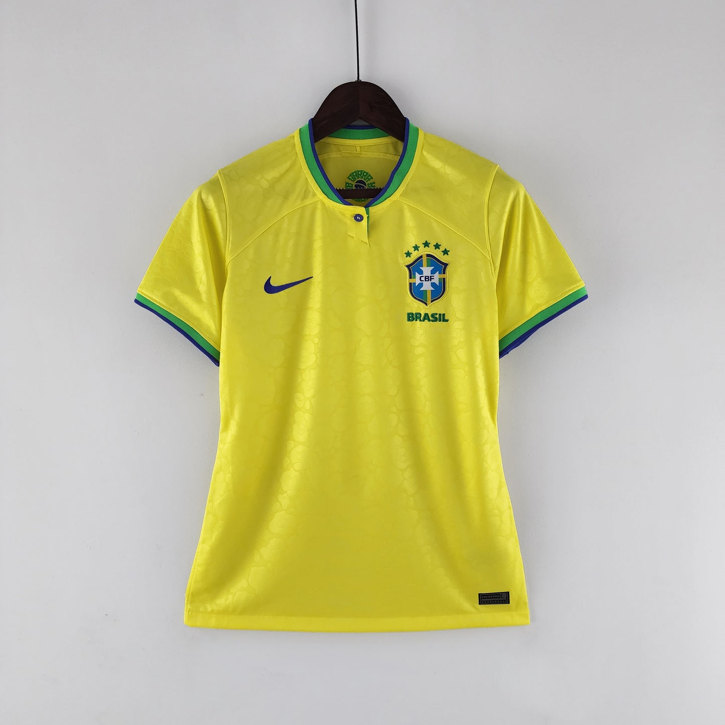 Brazil home jersey for women. Season 21/22