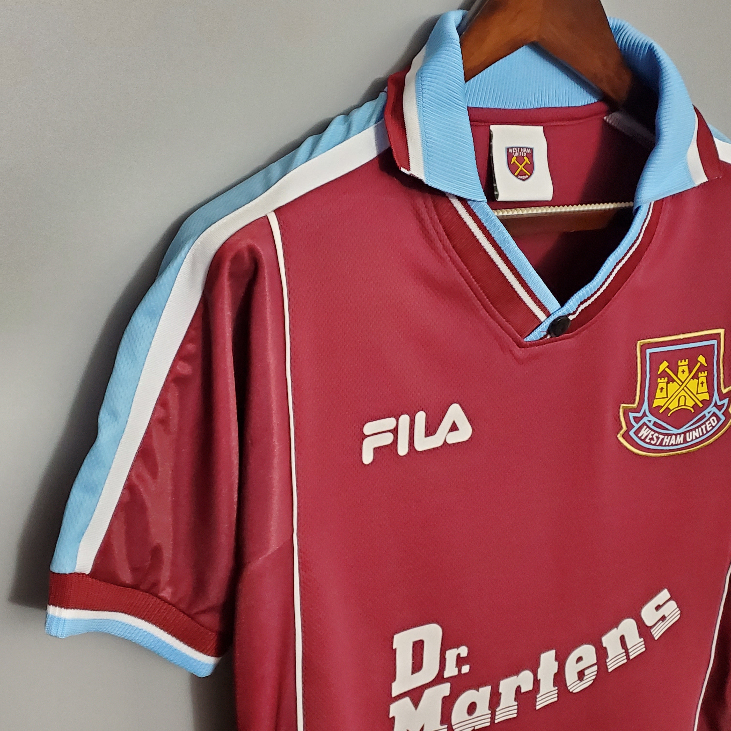 West Ham home jersey. Season 99/01