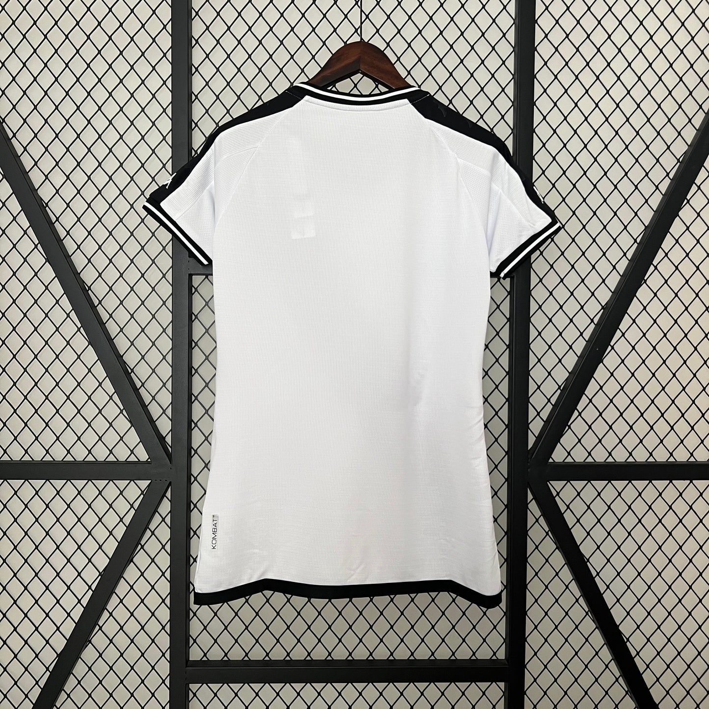 Vasco da Gama away jersey for women. Season 24/25
