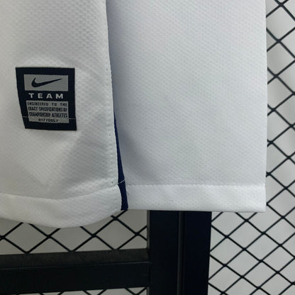 Manchester United longsleeve 2009 Champions League final away jersey.