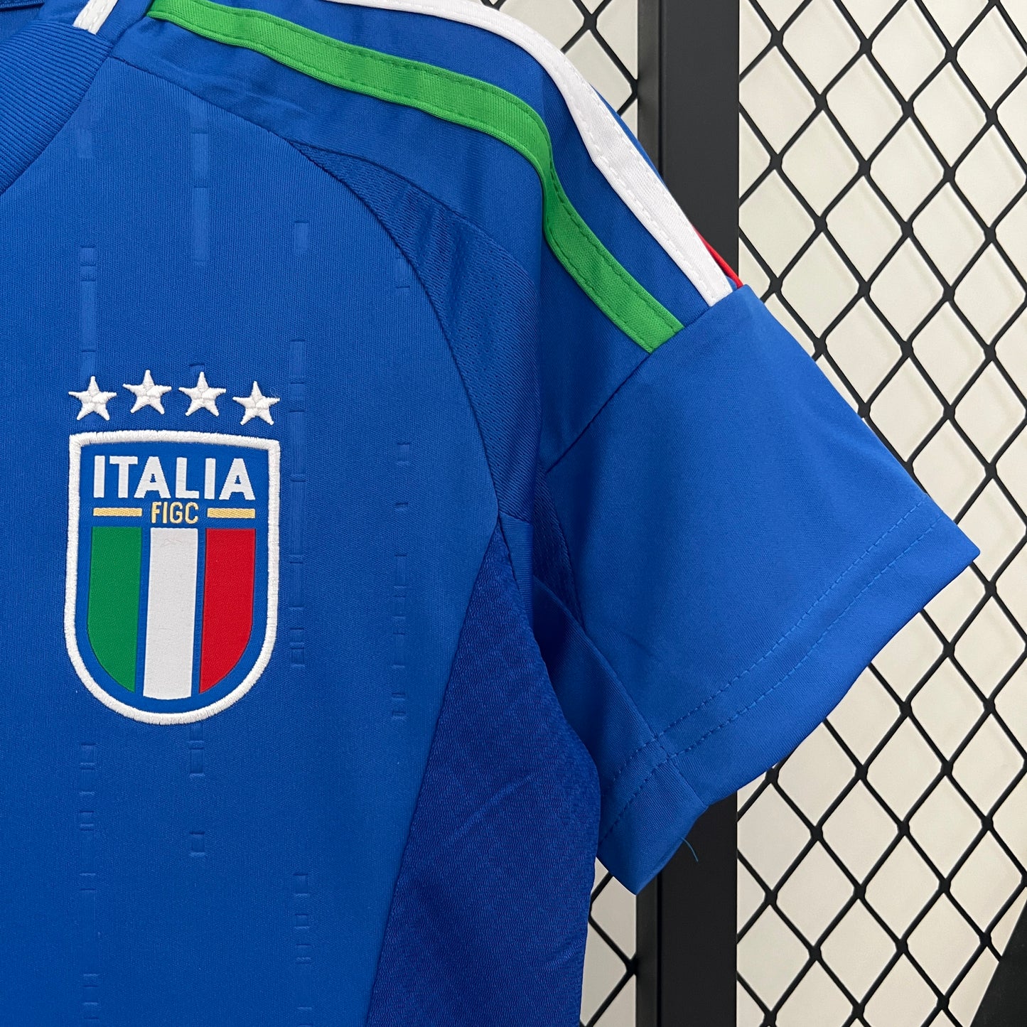 Italy home jersey for women. Season 23/24