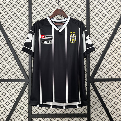 Juventus training jersey. Season 00/01