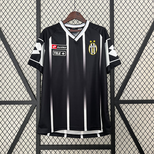 Juventus training jersey. Season 00/01