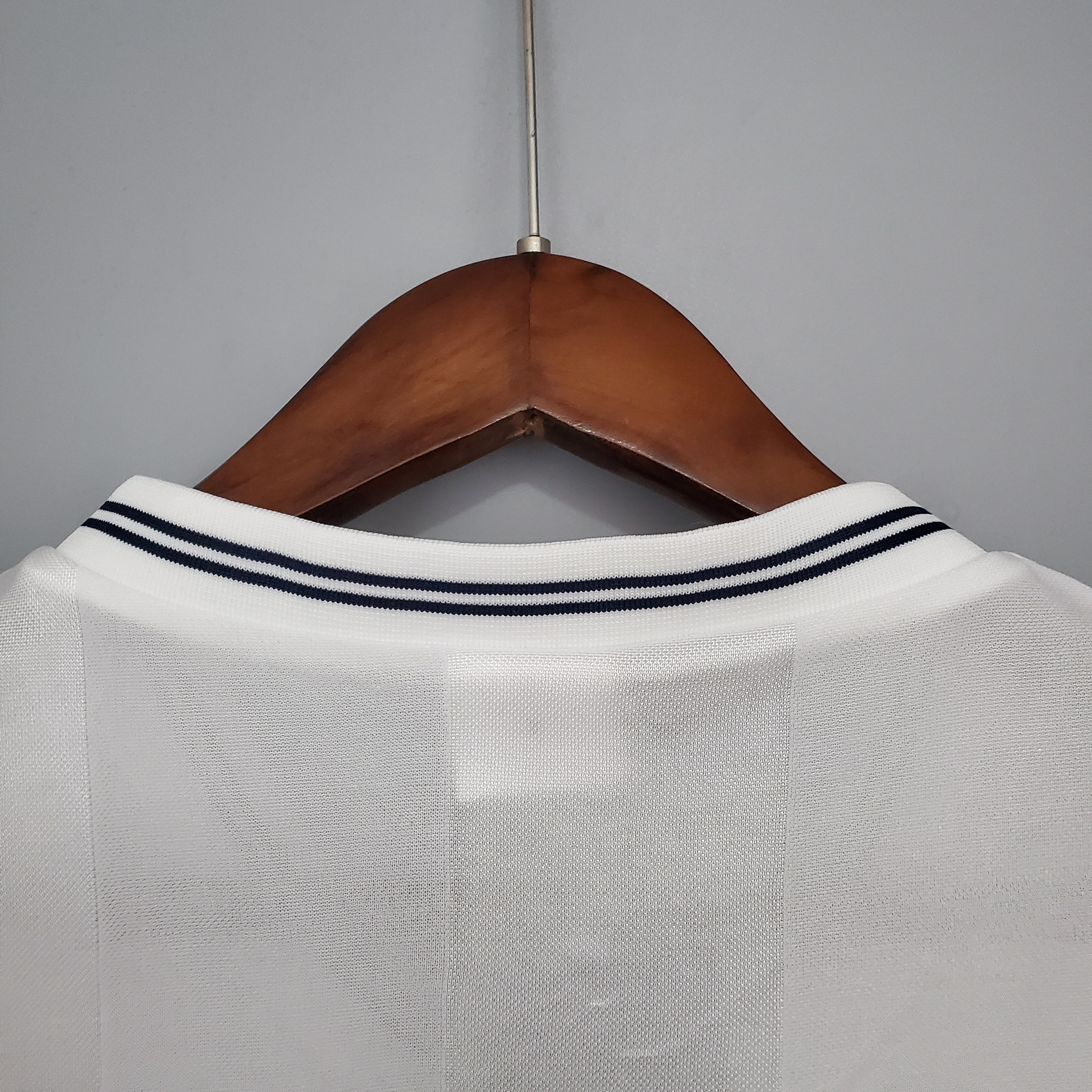 Tottenham Hotspur home jersey. Season 83/84