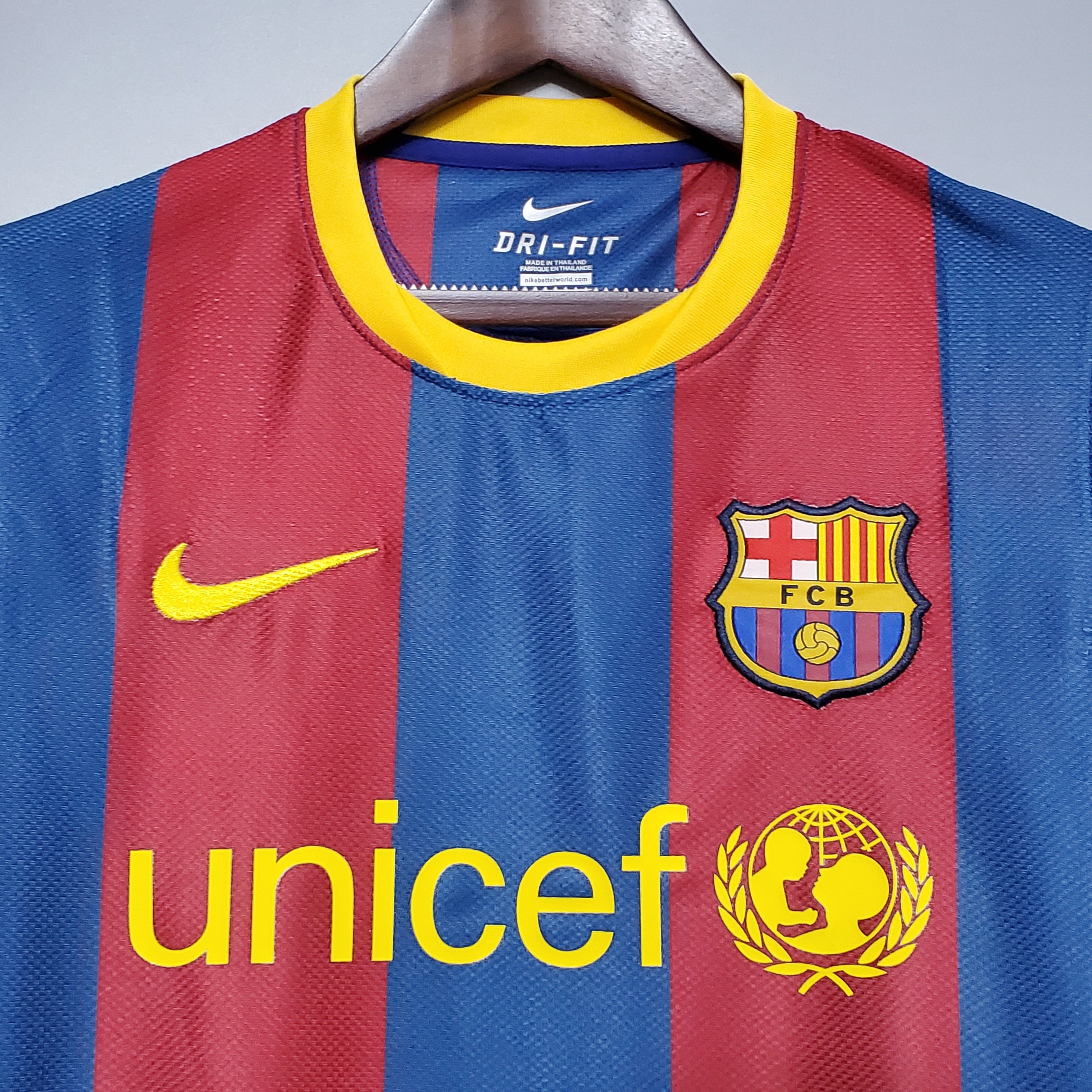 Barcelona home jersey. Season 10/11