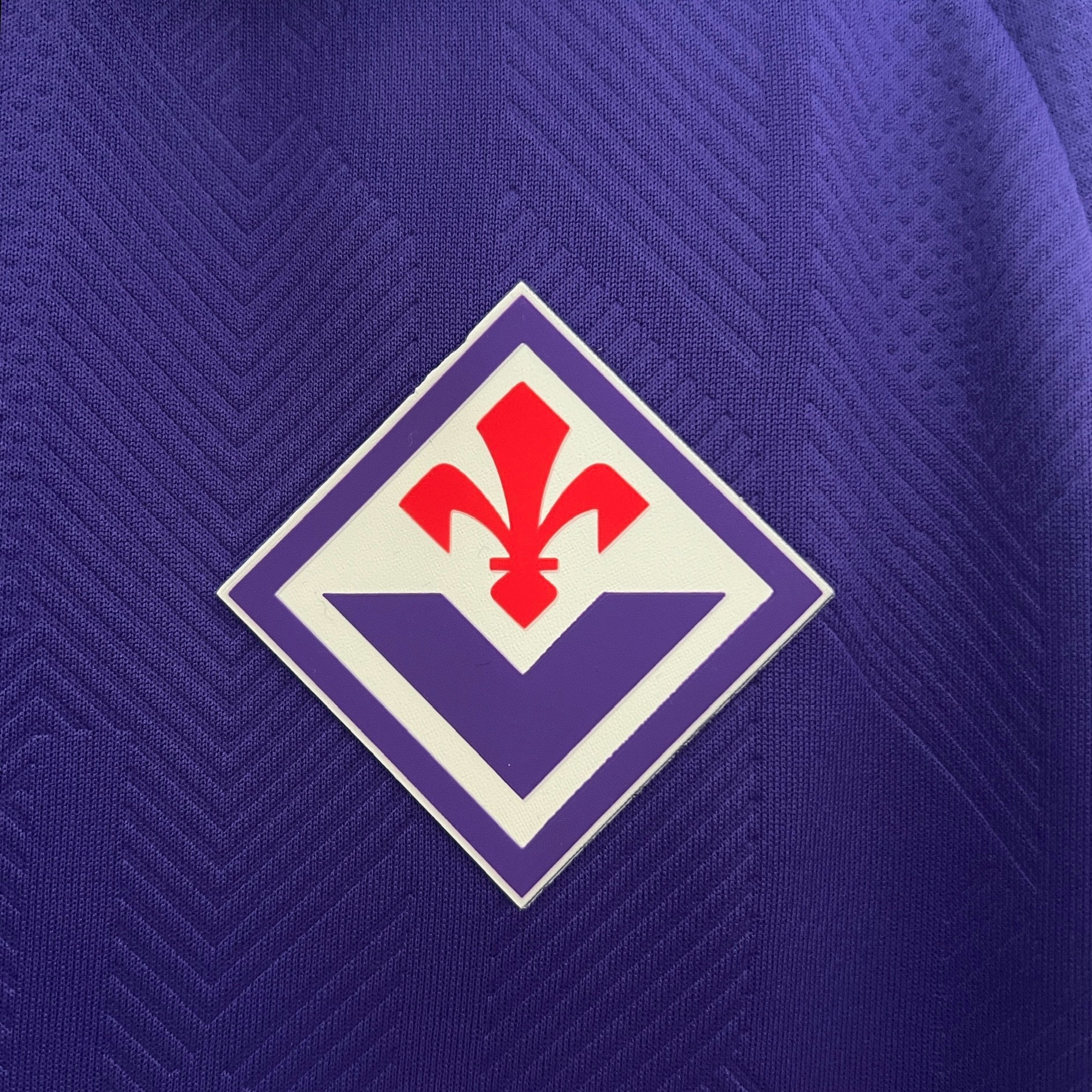 Fiorentina home jersey. Season 24/25