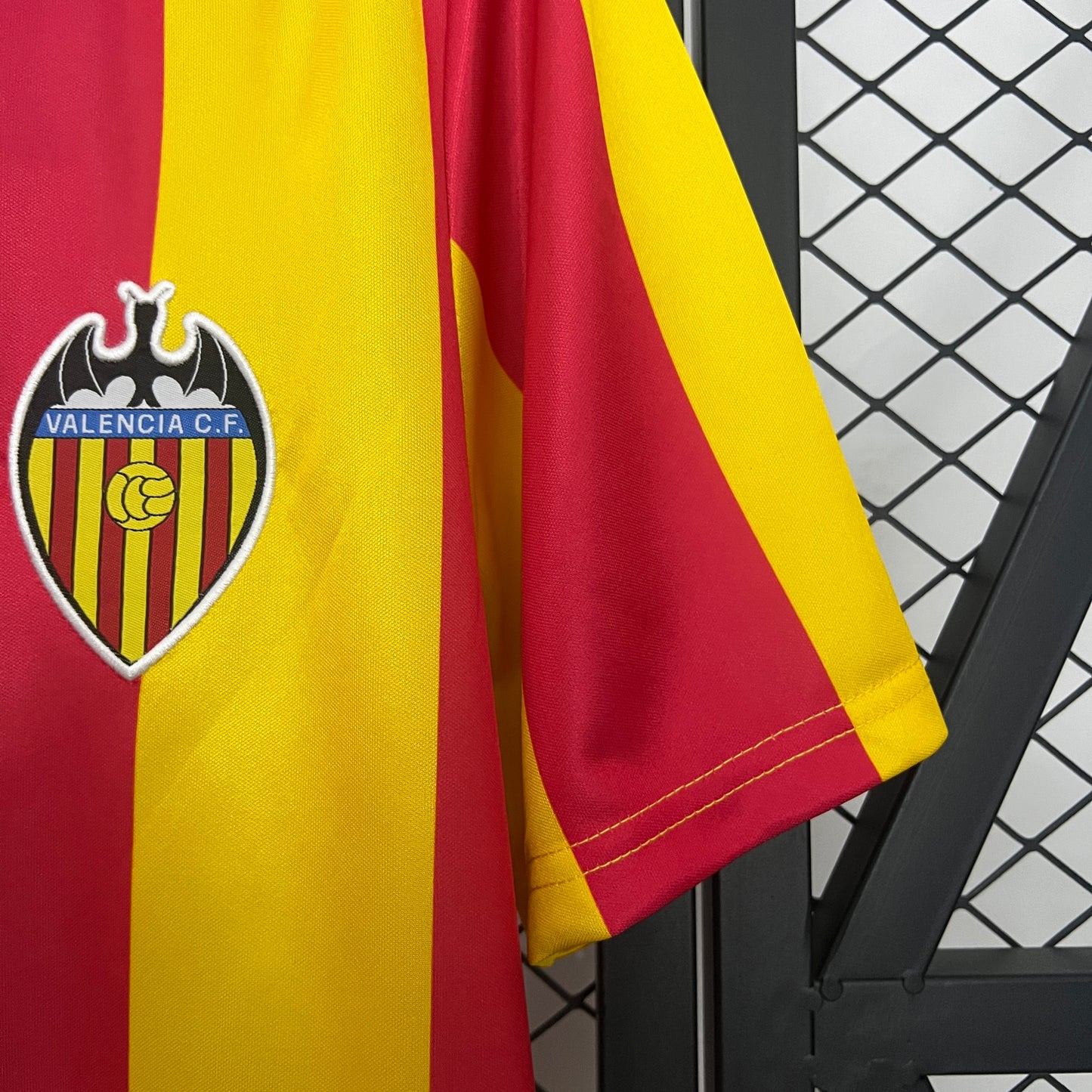 Valencia home jersey. Season 80/81