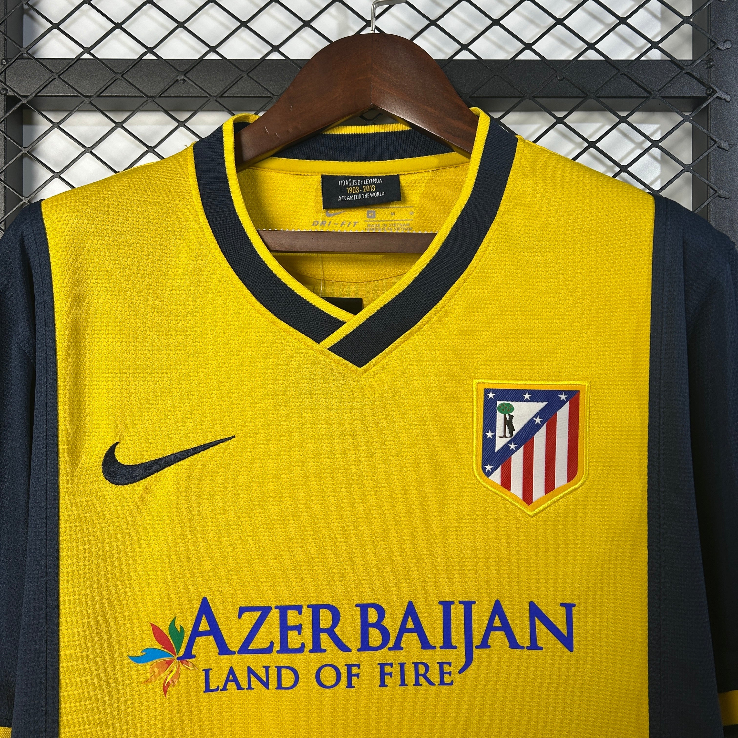 Atletico Madrid away jersey. Season 13/14