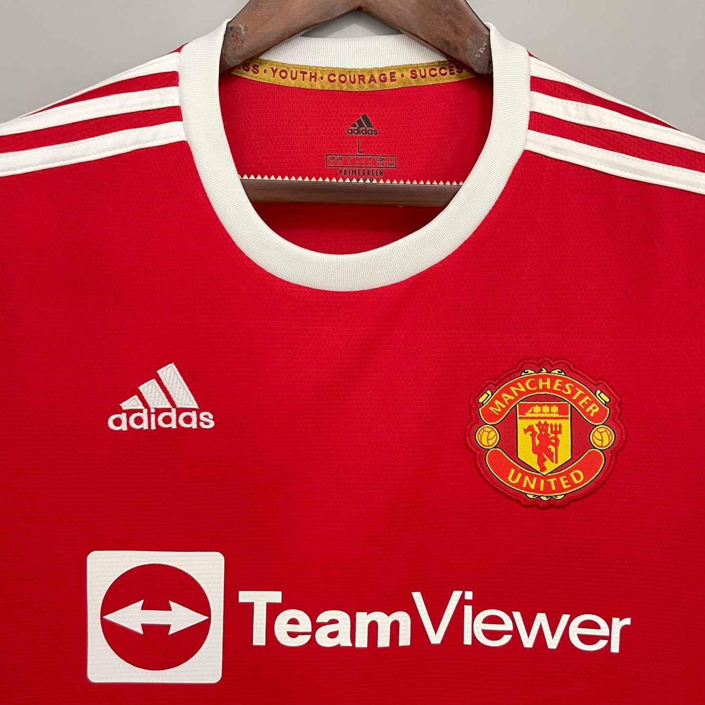 Manchester United home jersey. Season 21/22