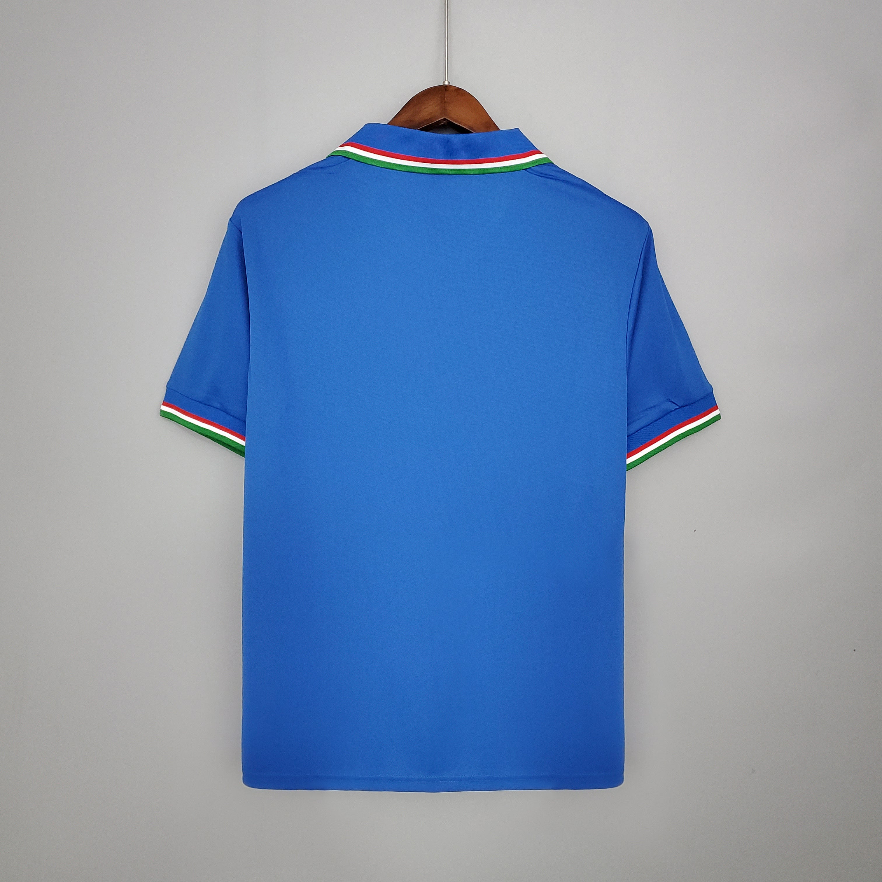 Italy home jersey. Season 82/83