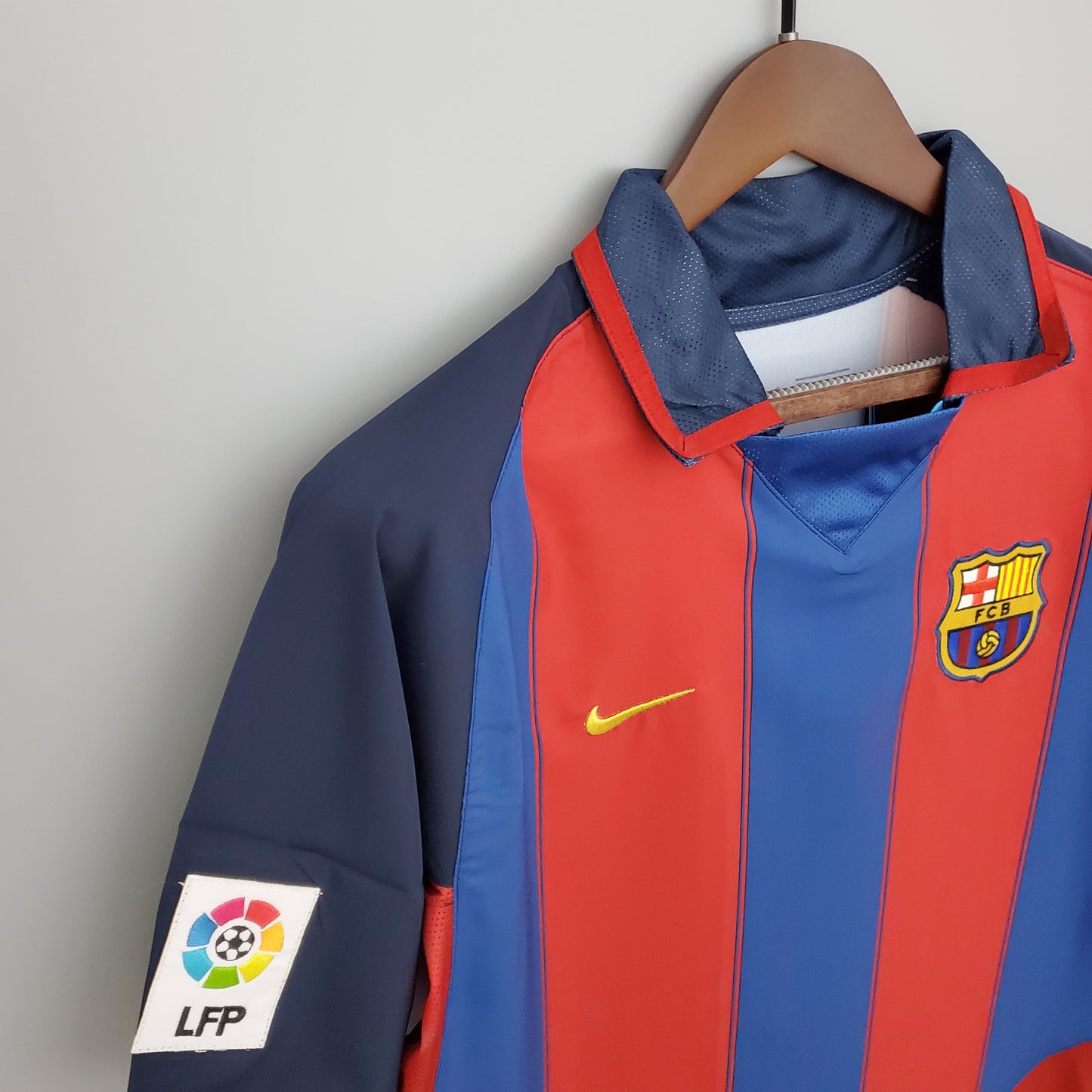 Barcelona home jersey. Season 03/04