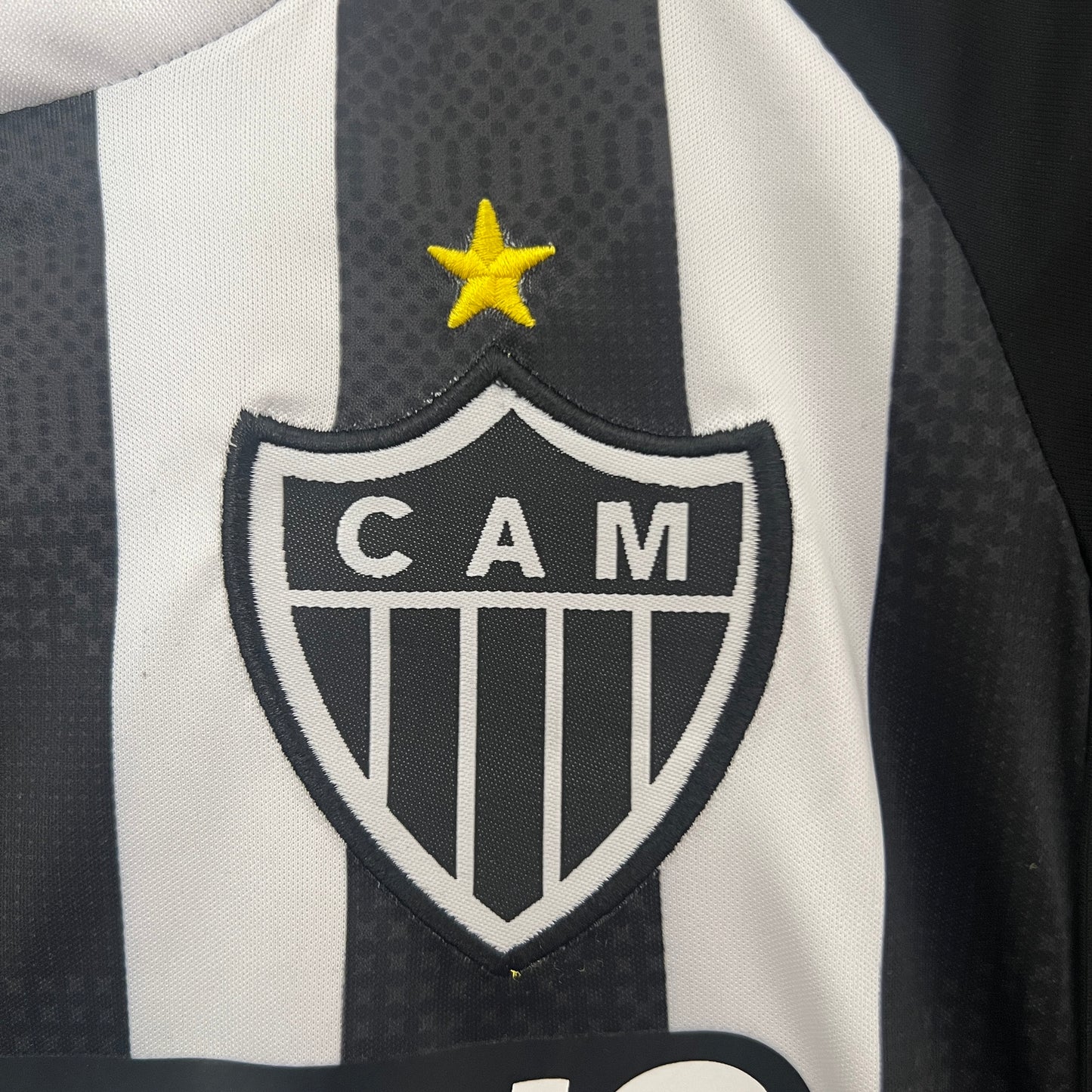 Atletico Mineiro home kids set. Season 24/25