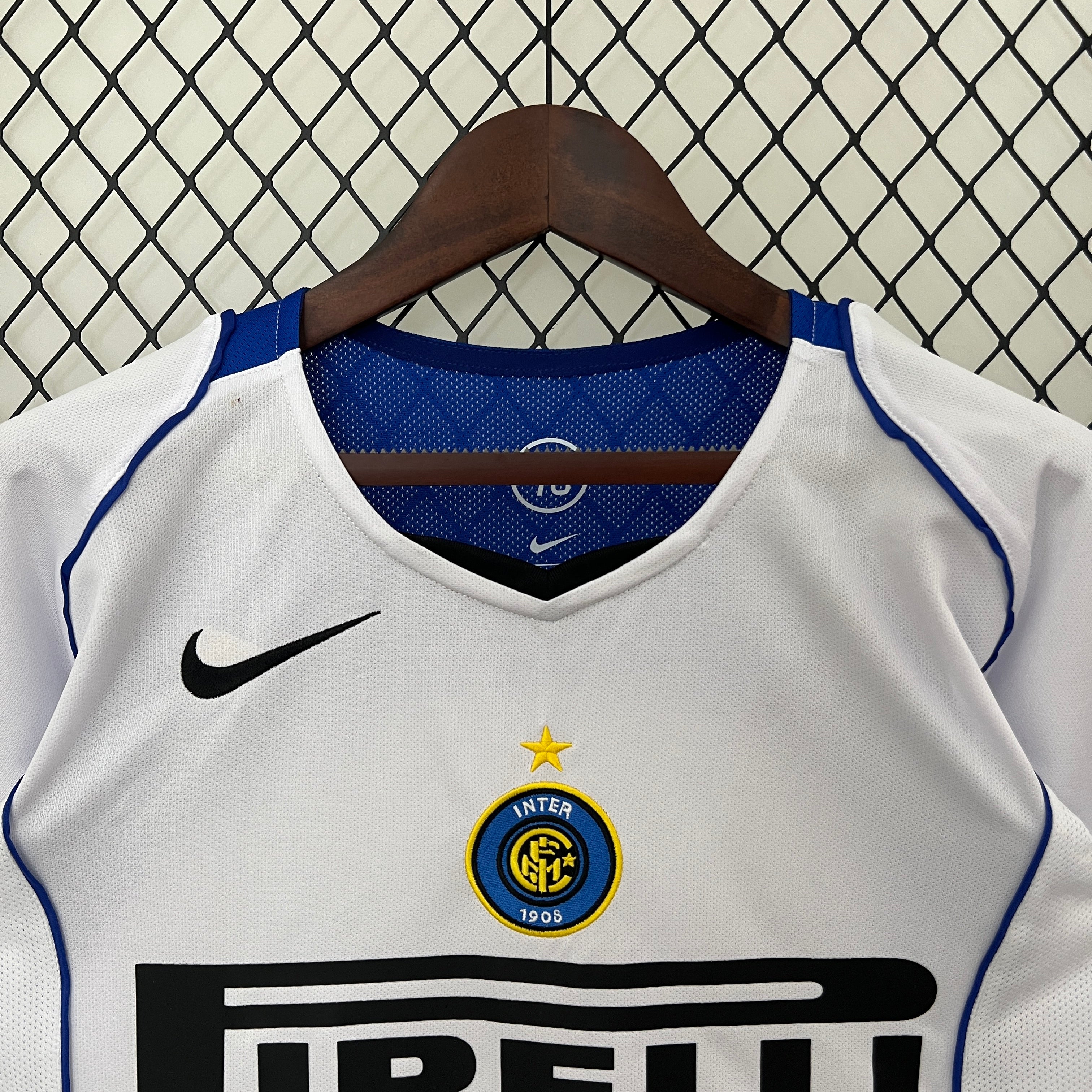Inter away jersey. Season 04/05