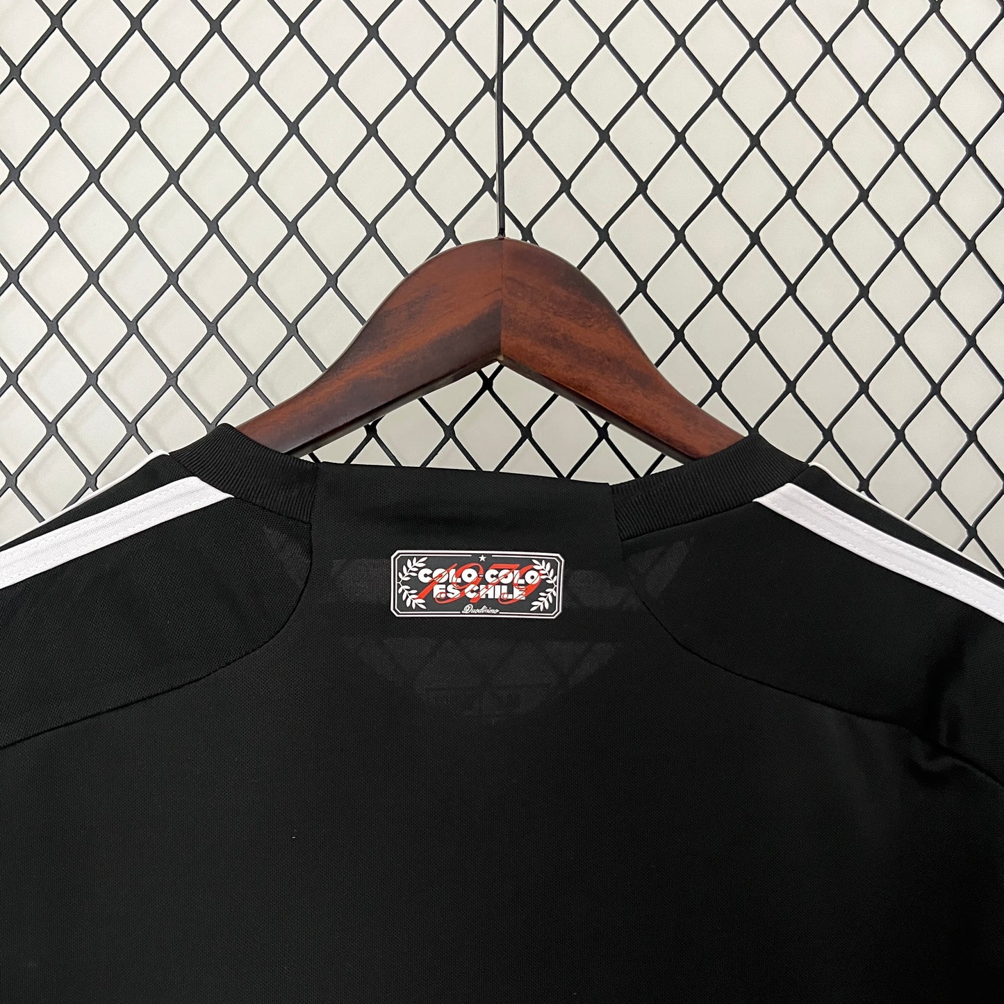 Colo Colo away jersey for women. Season 24/25