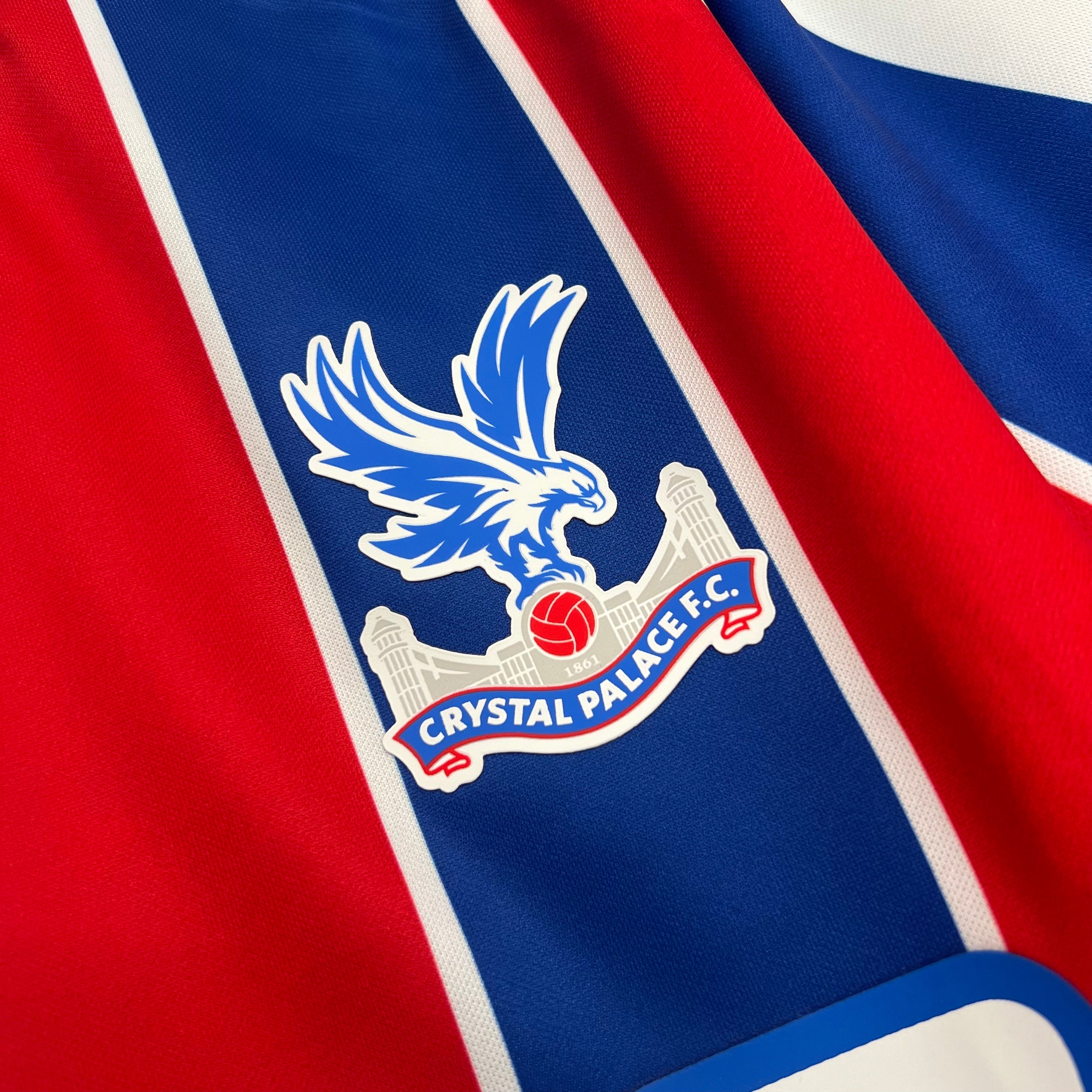 Crystal Palace home jersey. Season 25/26