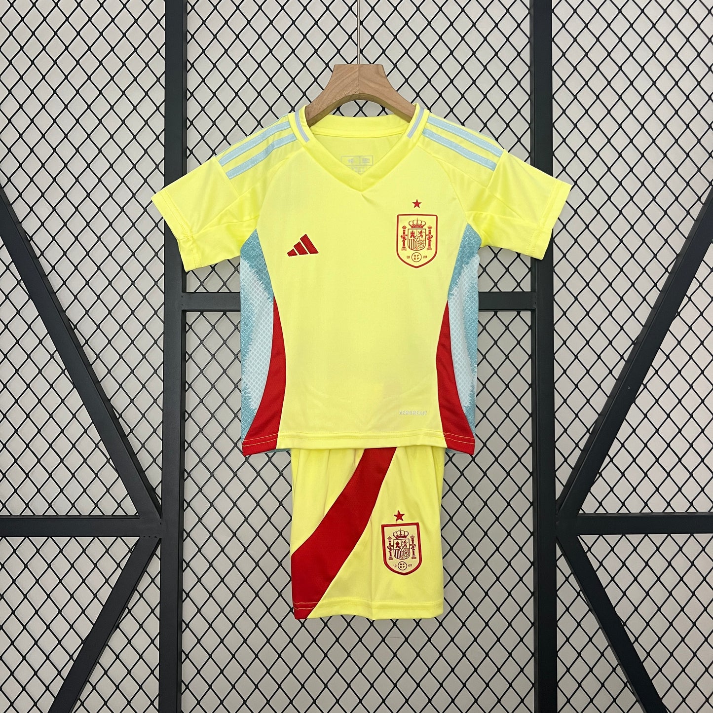 Spain 2024 away kids set