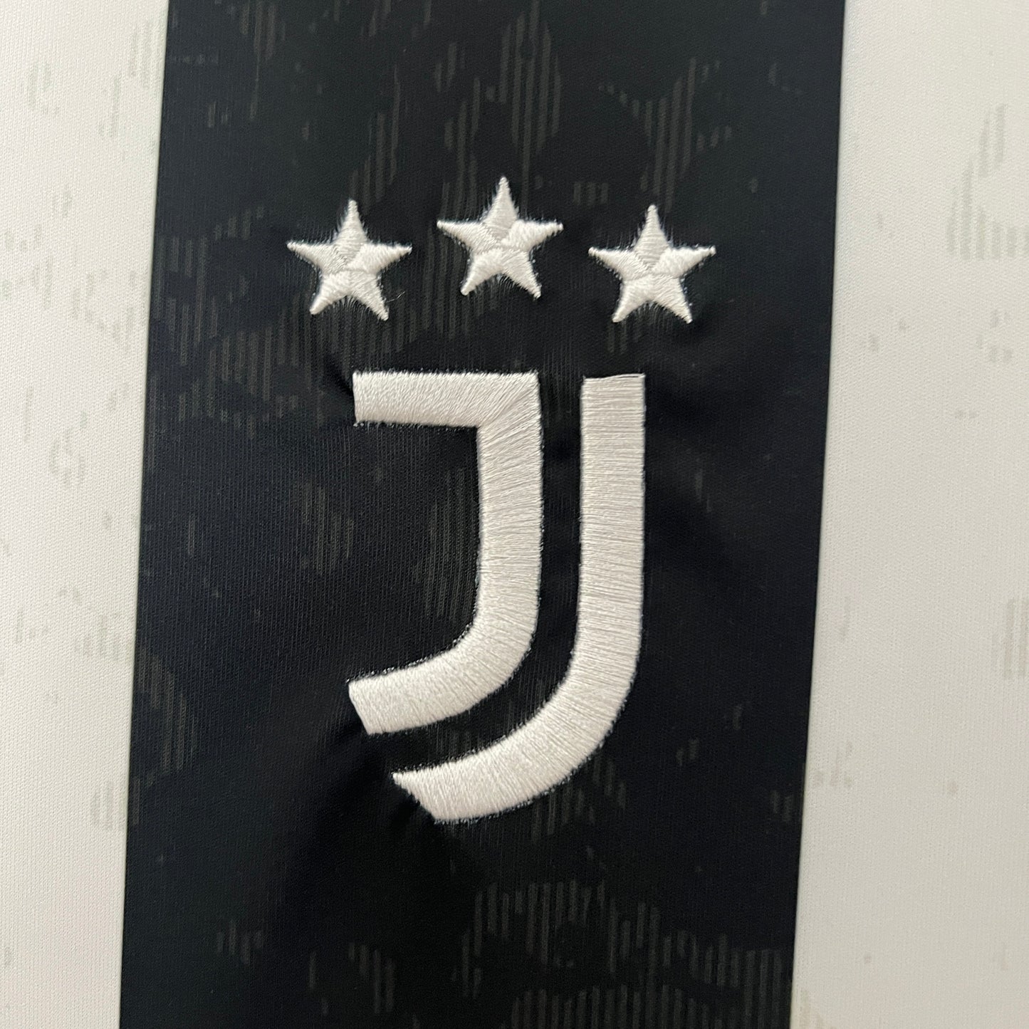 Juventus home jersey. Season 24/25