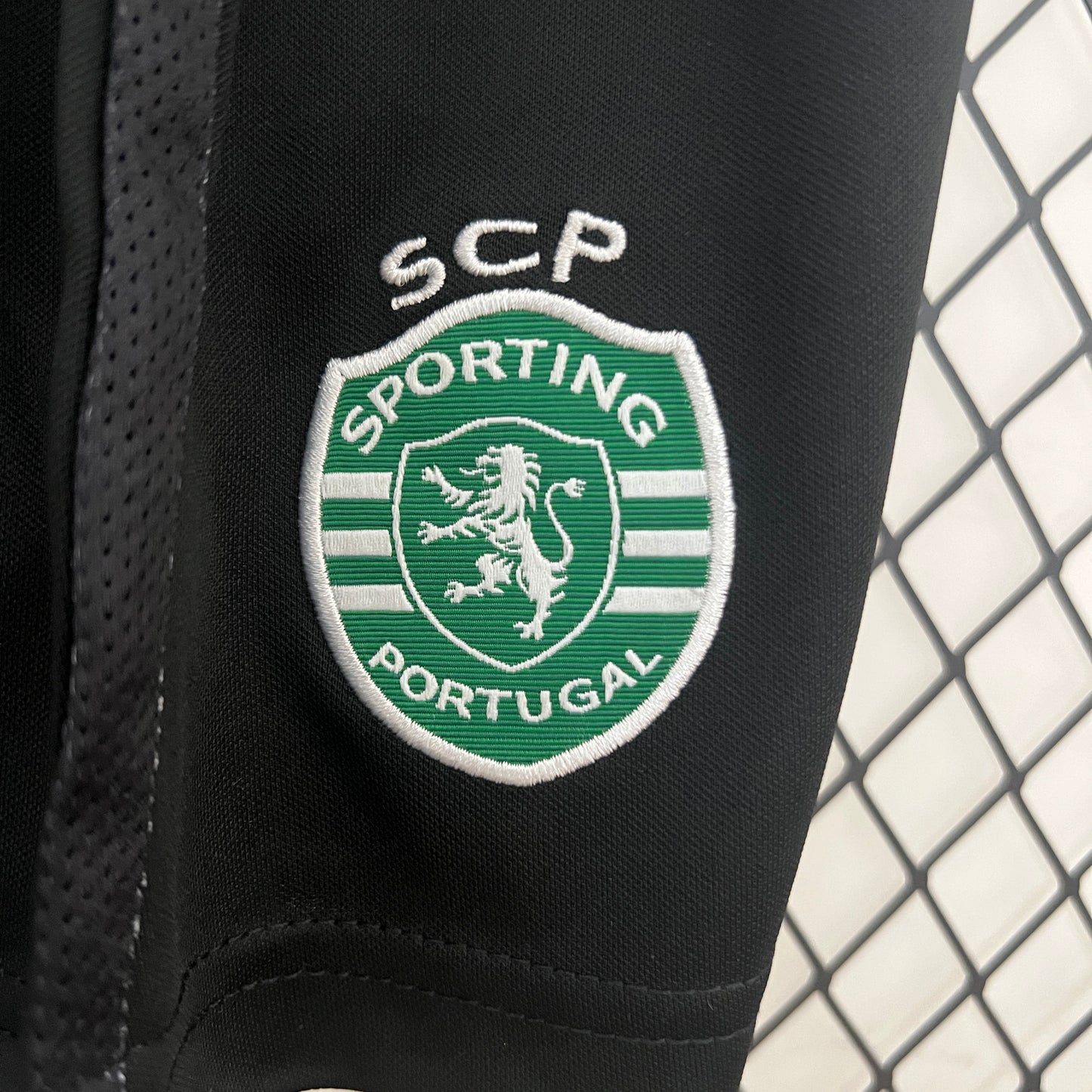 Sporting Lisbon home kids set. Season 24/25