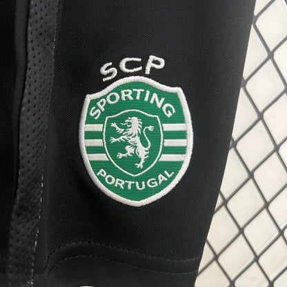 Sporting Lisbon home kids set. Season 24/25