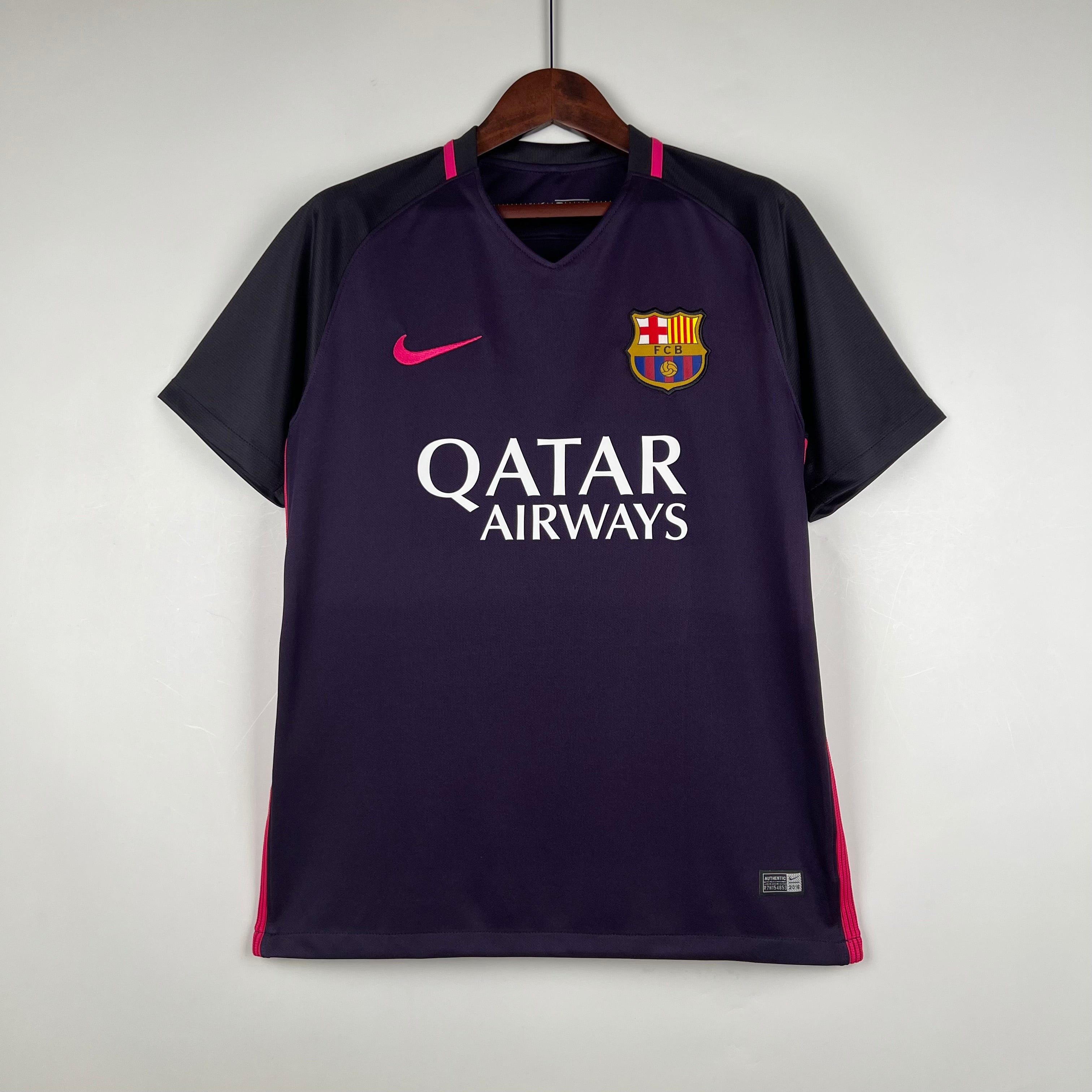 Barcelona away jersey. Season 16/17