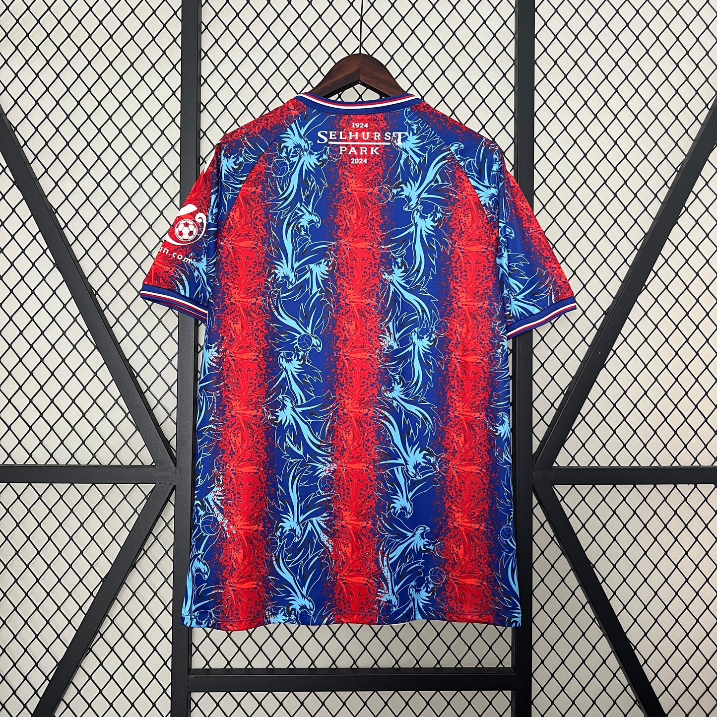 Crystal Palace home jersey. Season 24/25
