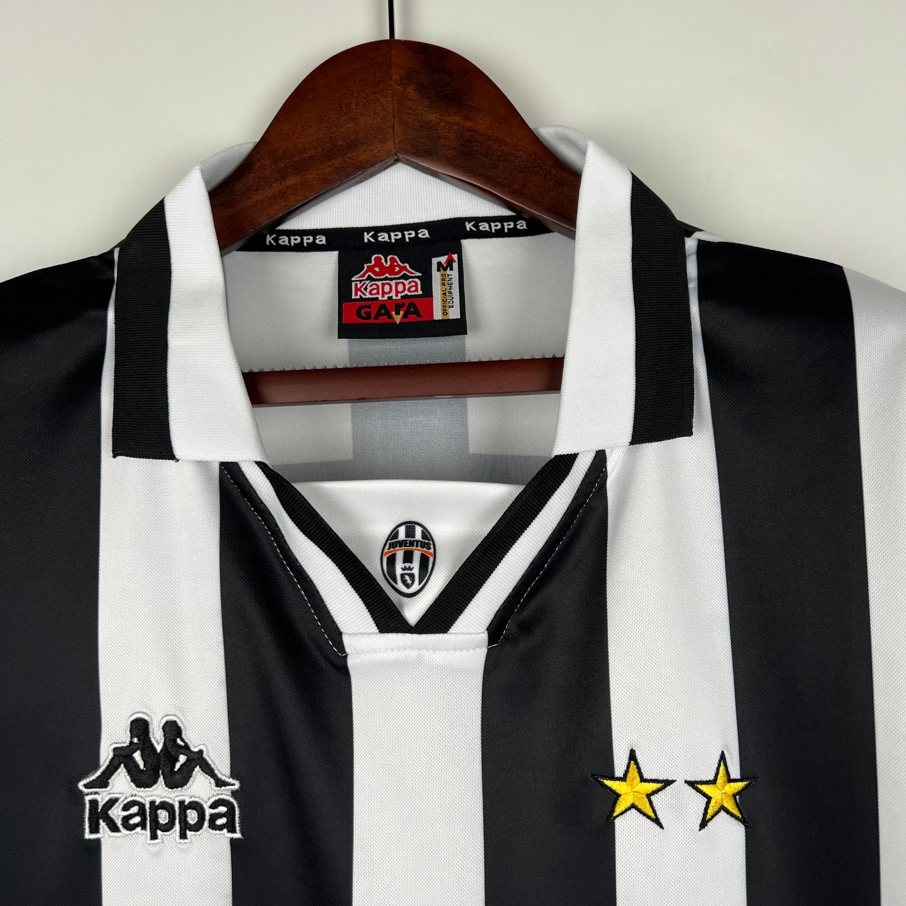 Juventus home jersey. Season 96/97
