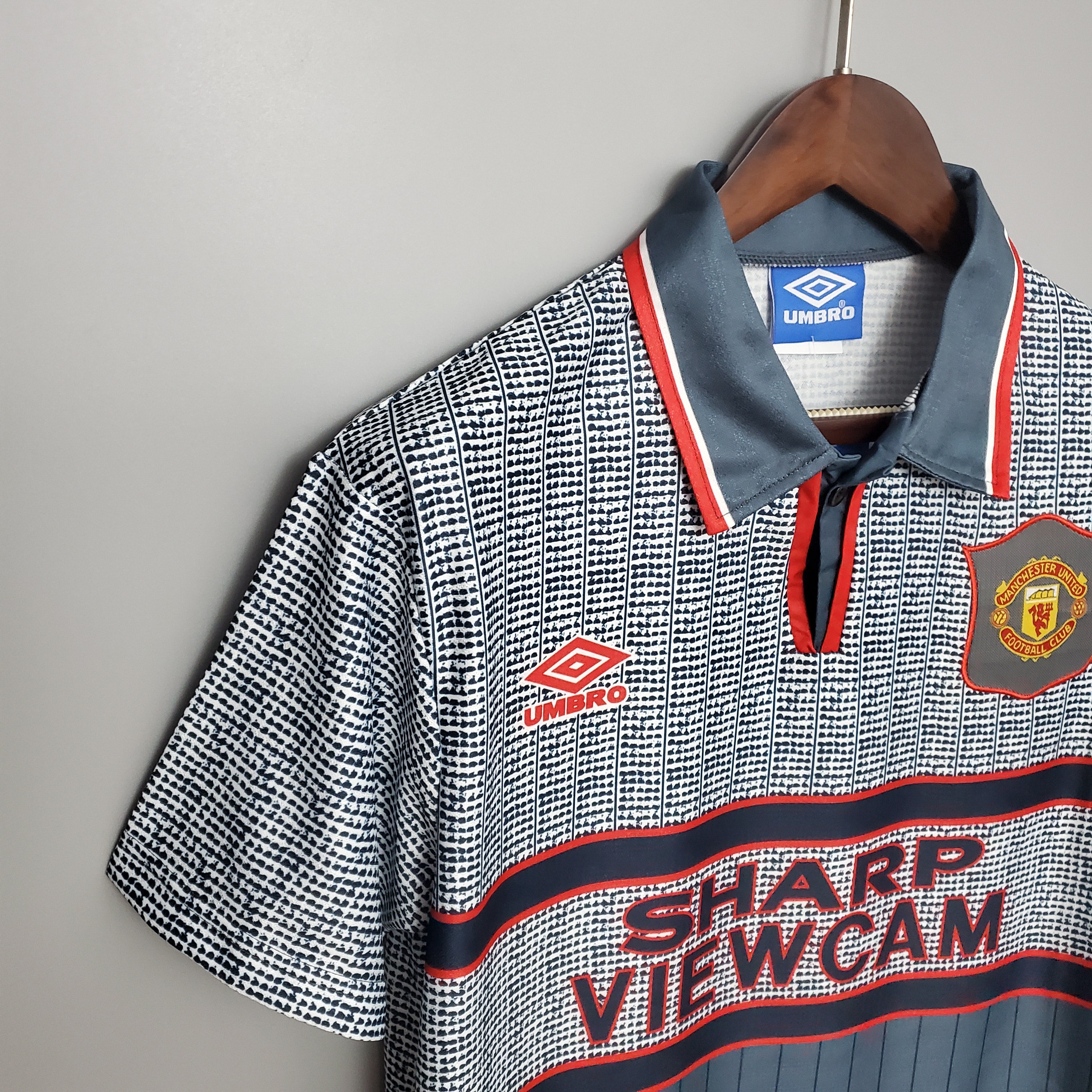 Manchserter United away jersey. Season 95/96