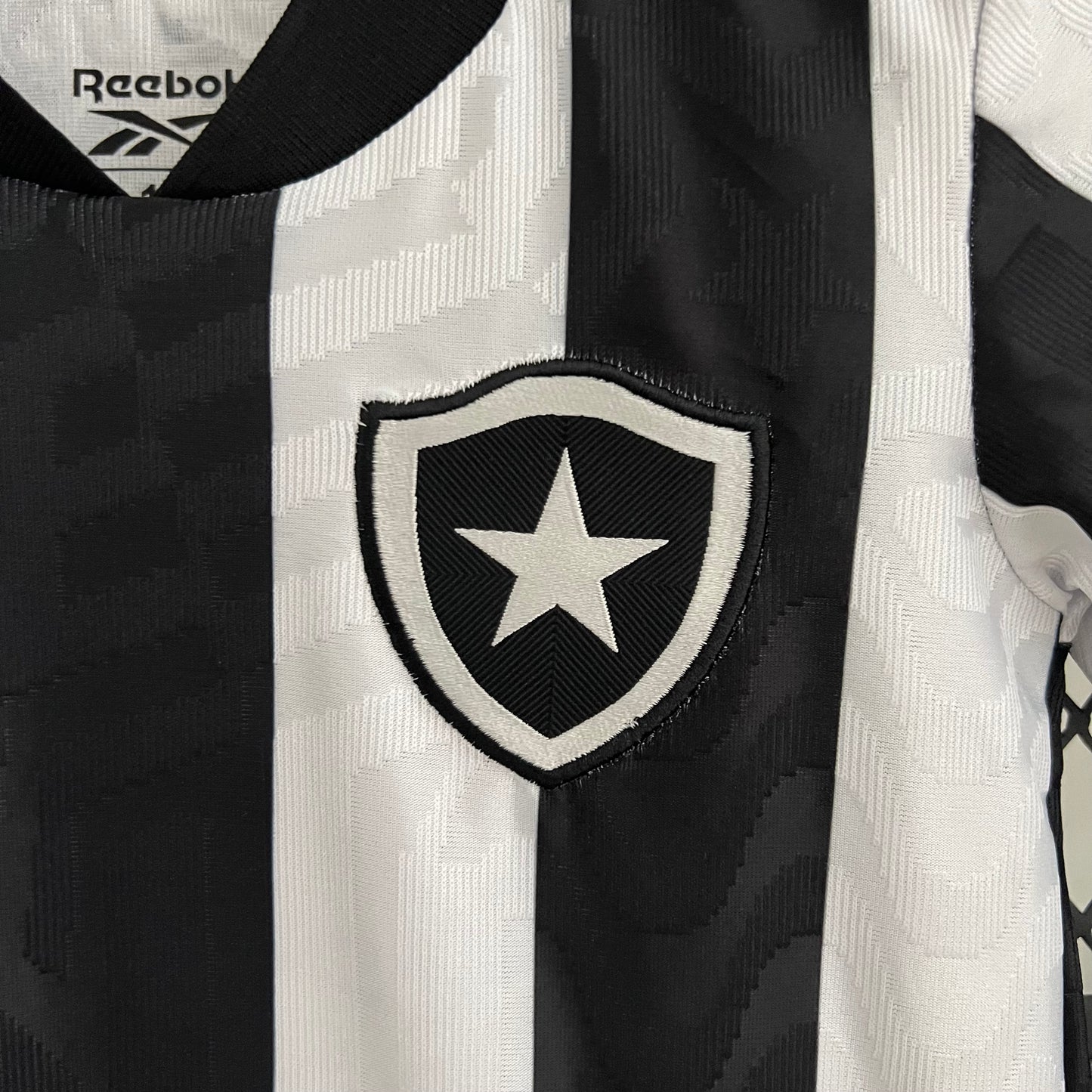 Botafogo home kids set. Season 23/24