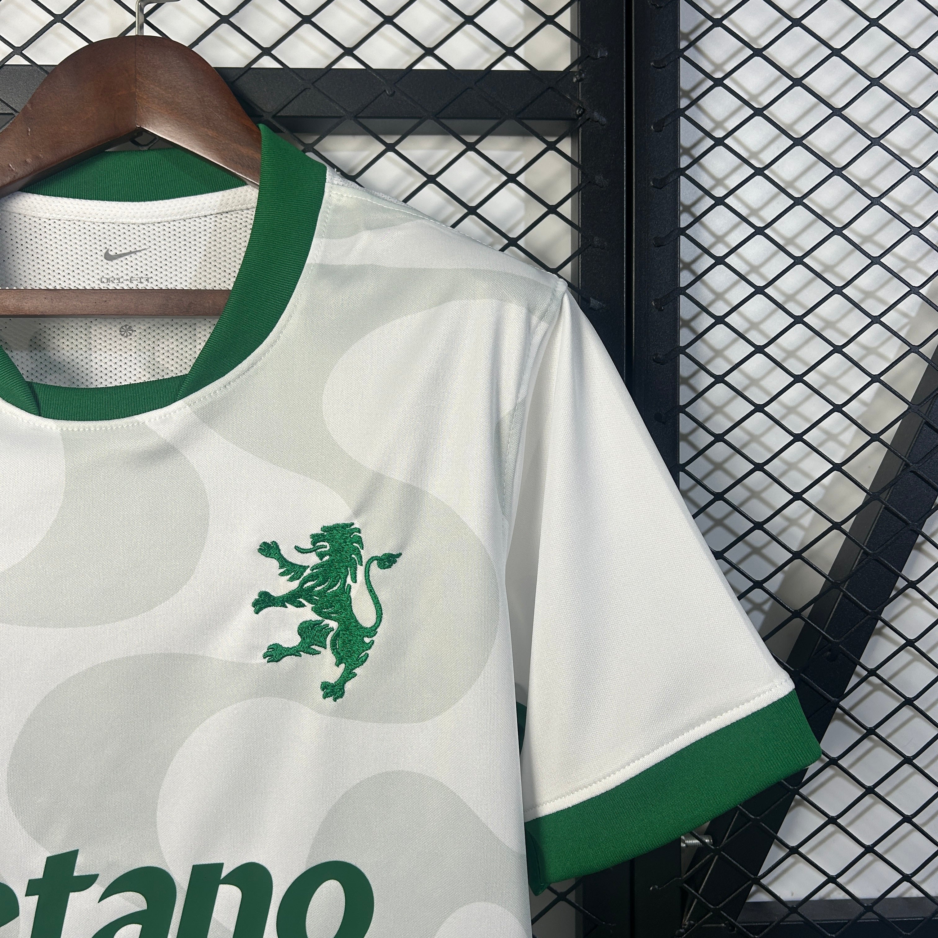 Sporting Lisbon away jersey. Season 25/26