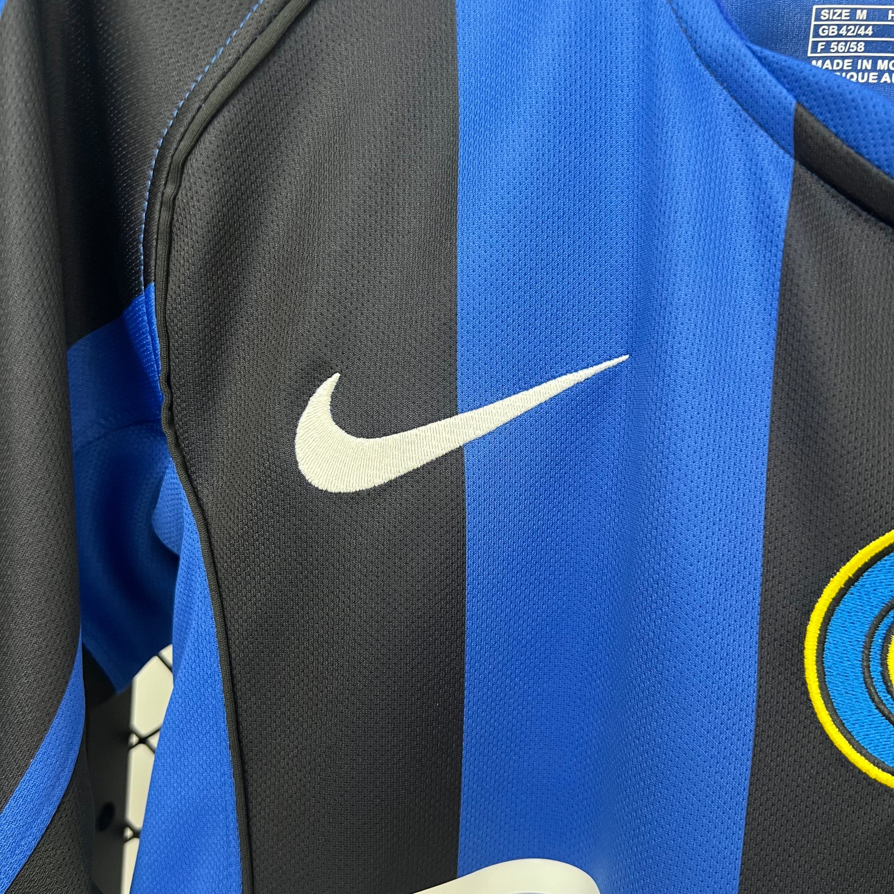 Inter Milan home jersey. Season 04/05