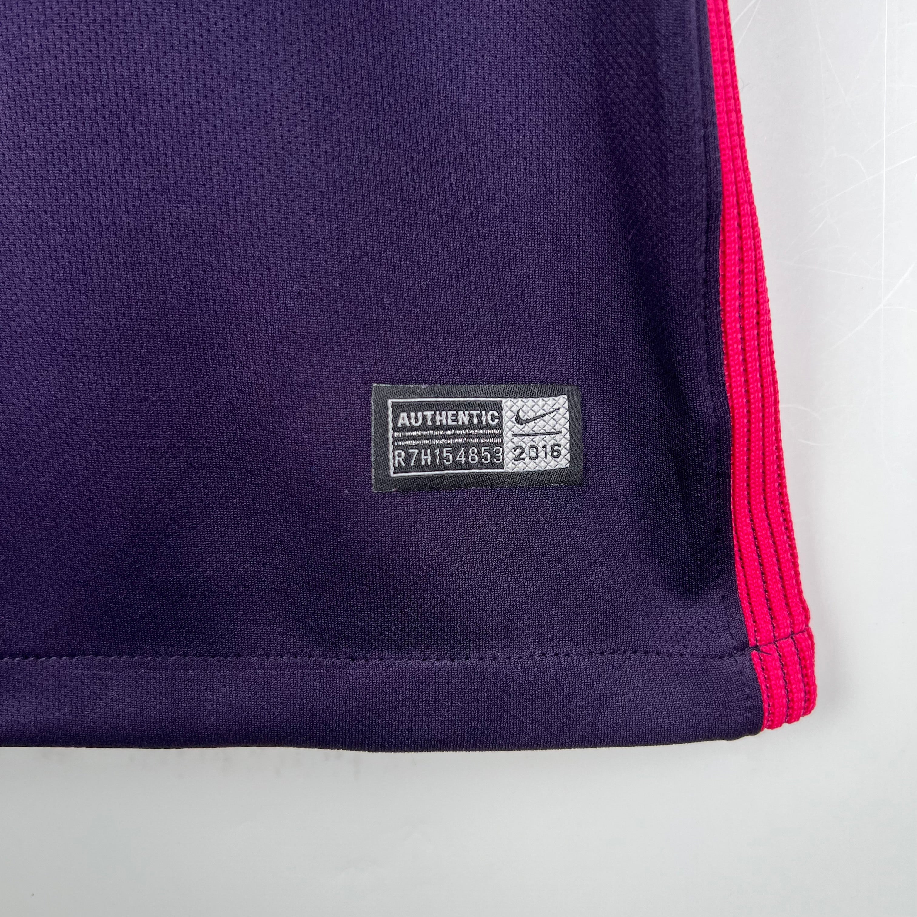 Barcelona away jersey. Season 16/17