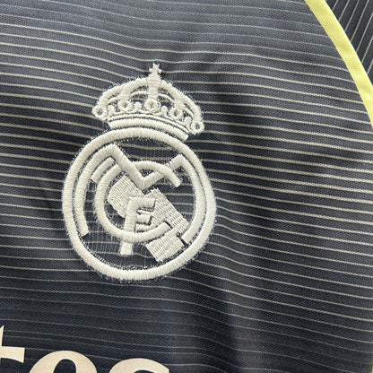 Real Madrid away kids set. Season 25/26