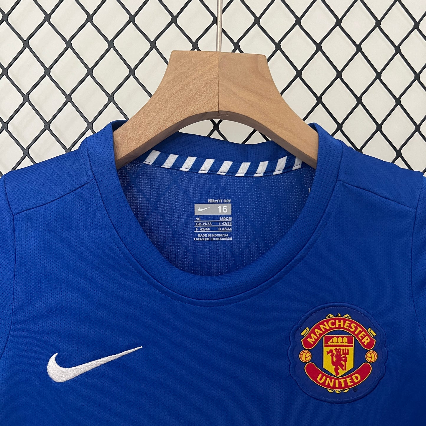 Manchester United away kids set. Season 07/08