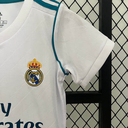 Real Madrid home kids set. Season 17/18