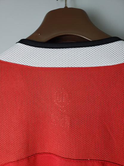 Manchester United longsleeve home jersey. Season 04/05