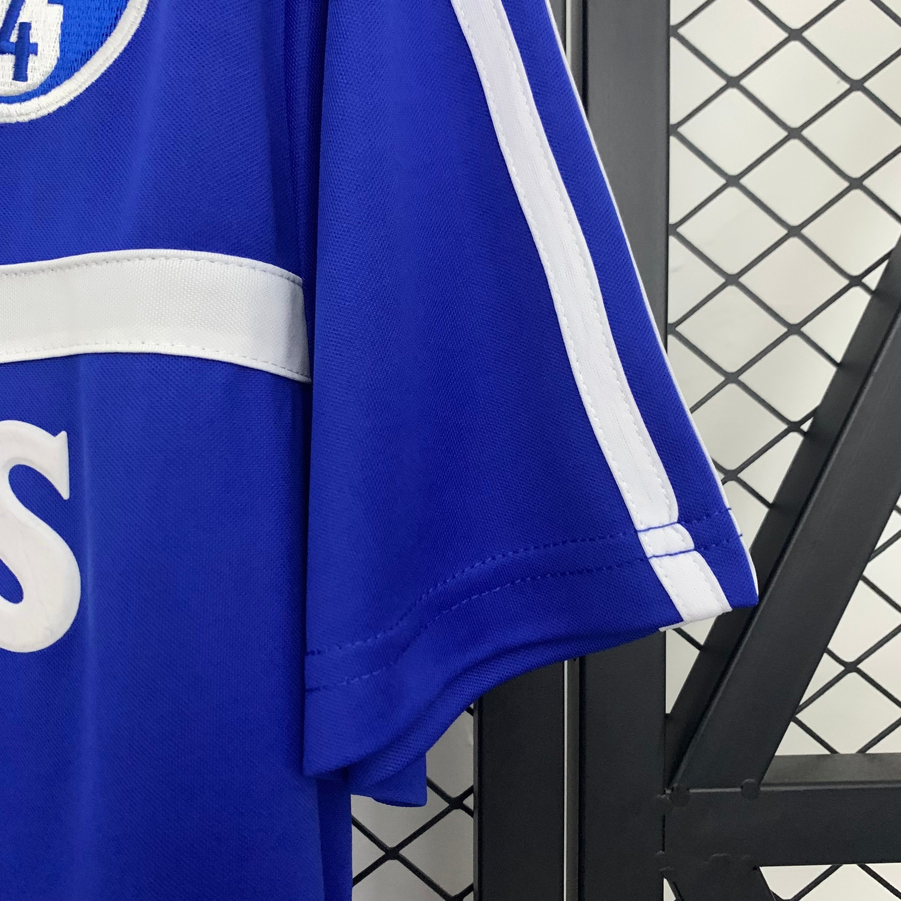 Shalke 04 home jersey. Season 01/02