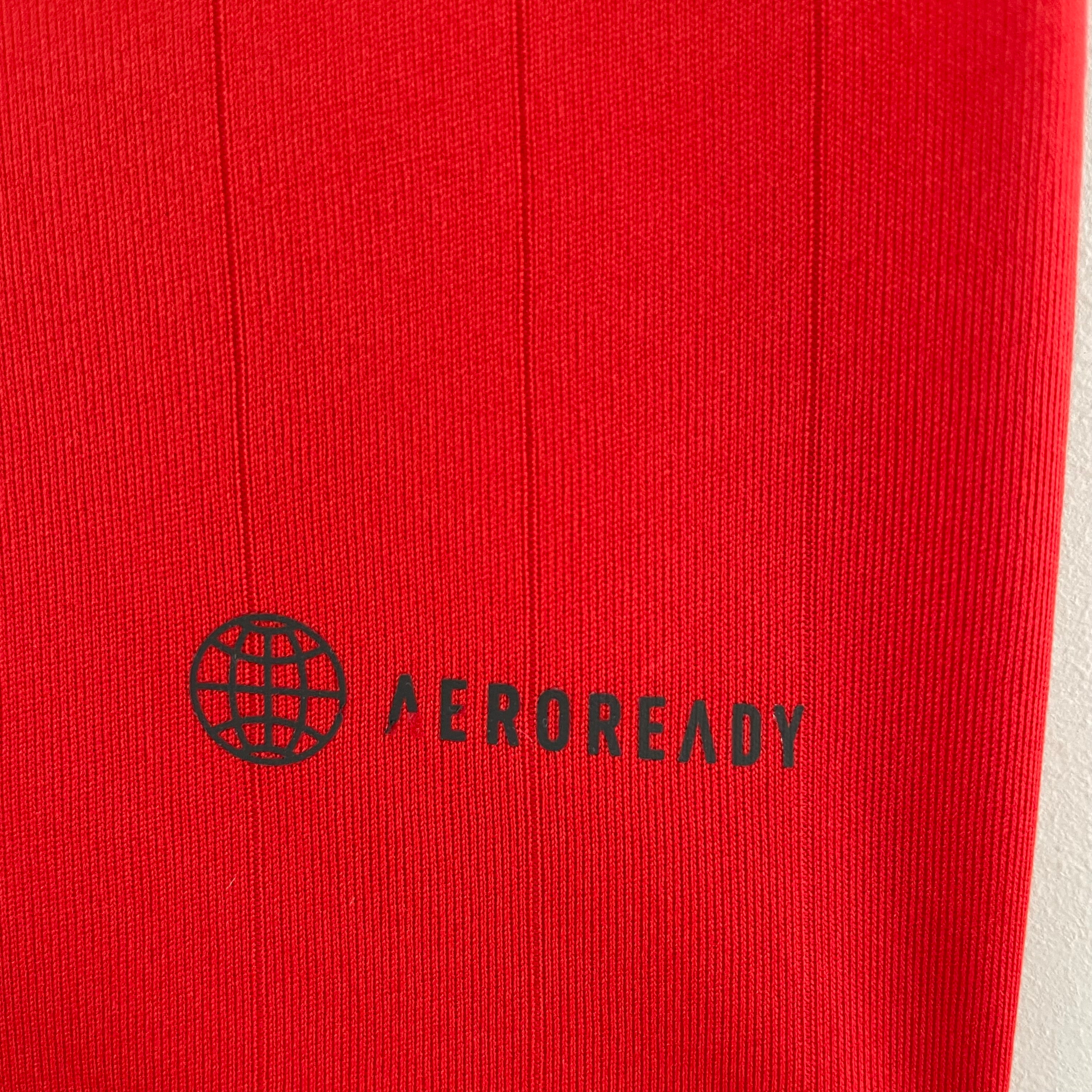 Manchester United home jersey. Season 22/23