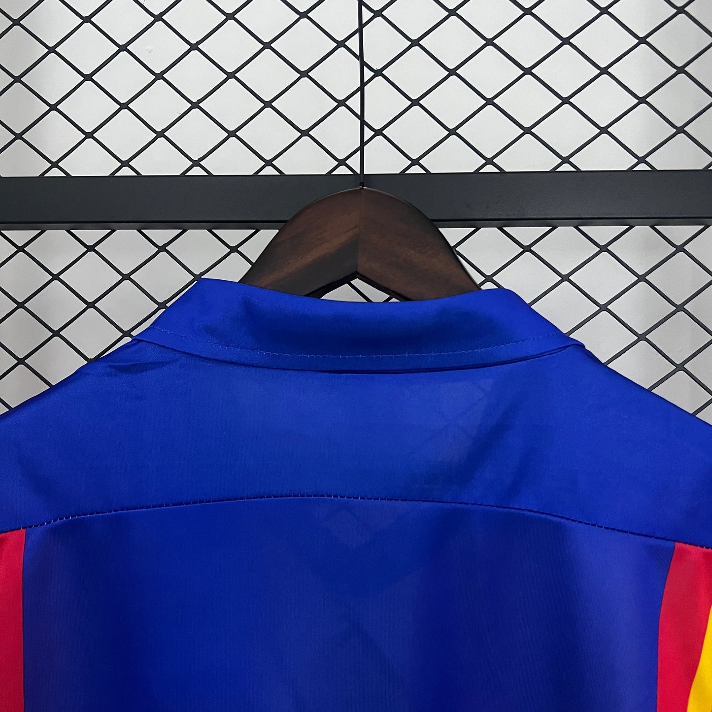 Valencia home jersey. Season 80/81