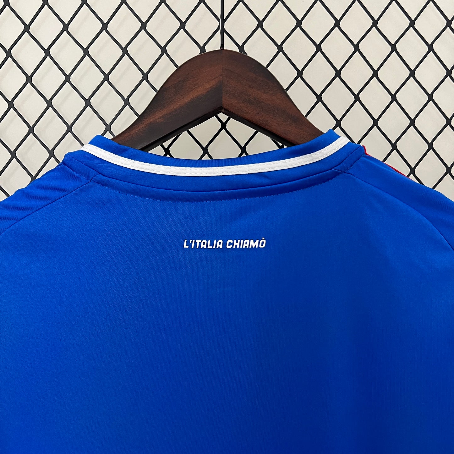 Italy home jersey for women. Season 23/24