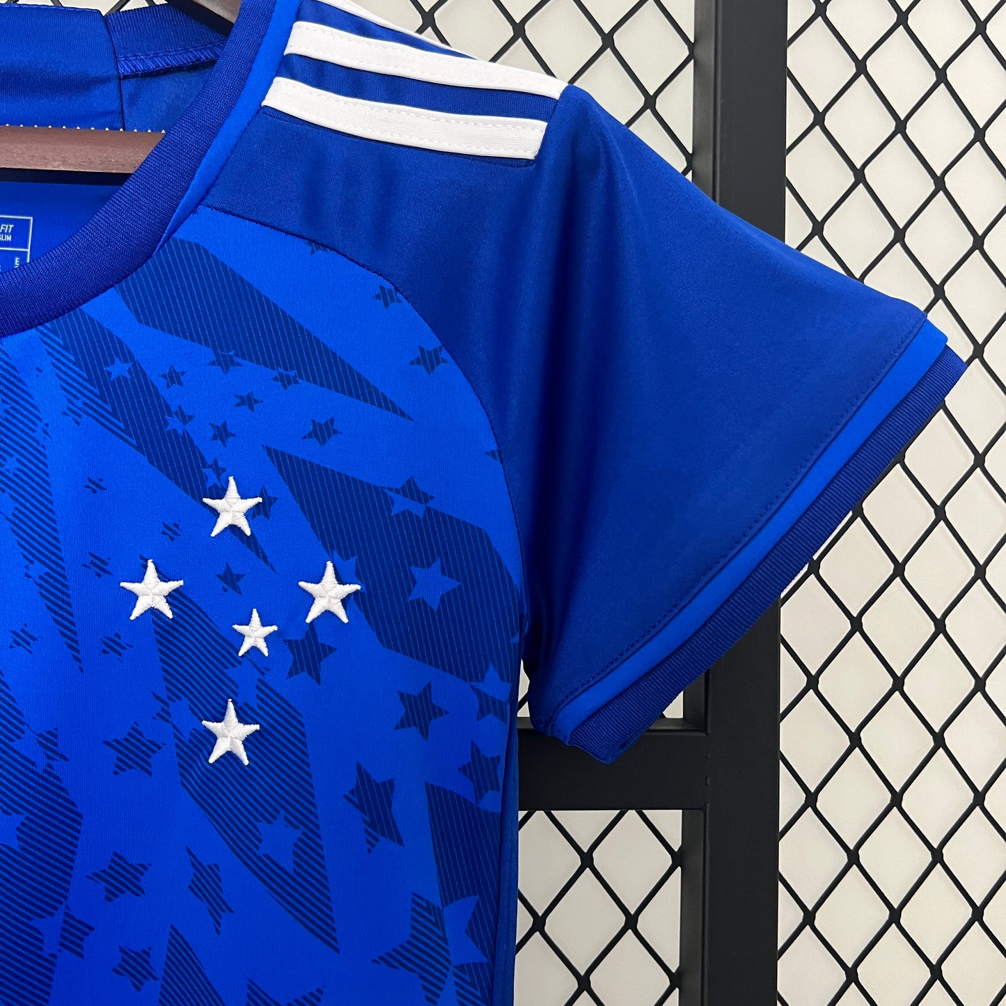 Cruzeiro home jersey for women. Season 24/25