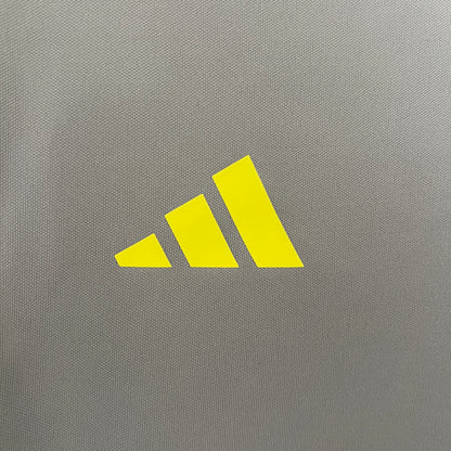 Flamengo Training jersey for women. Season 24/25