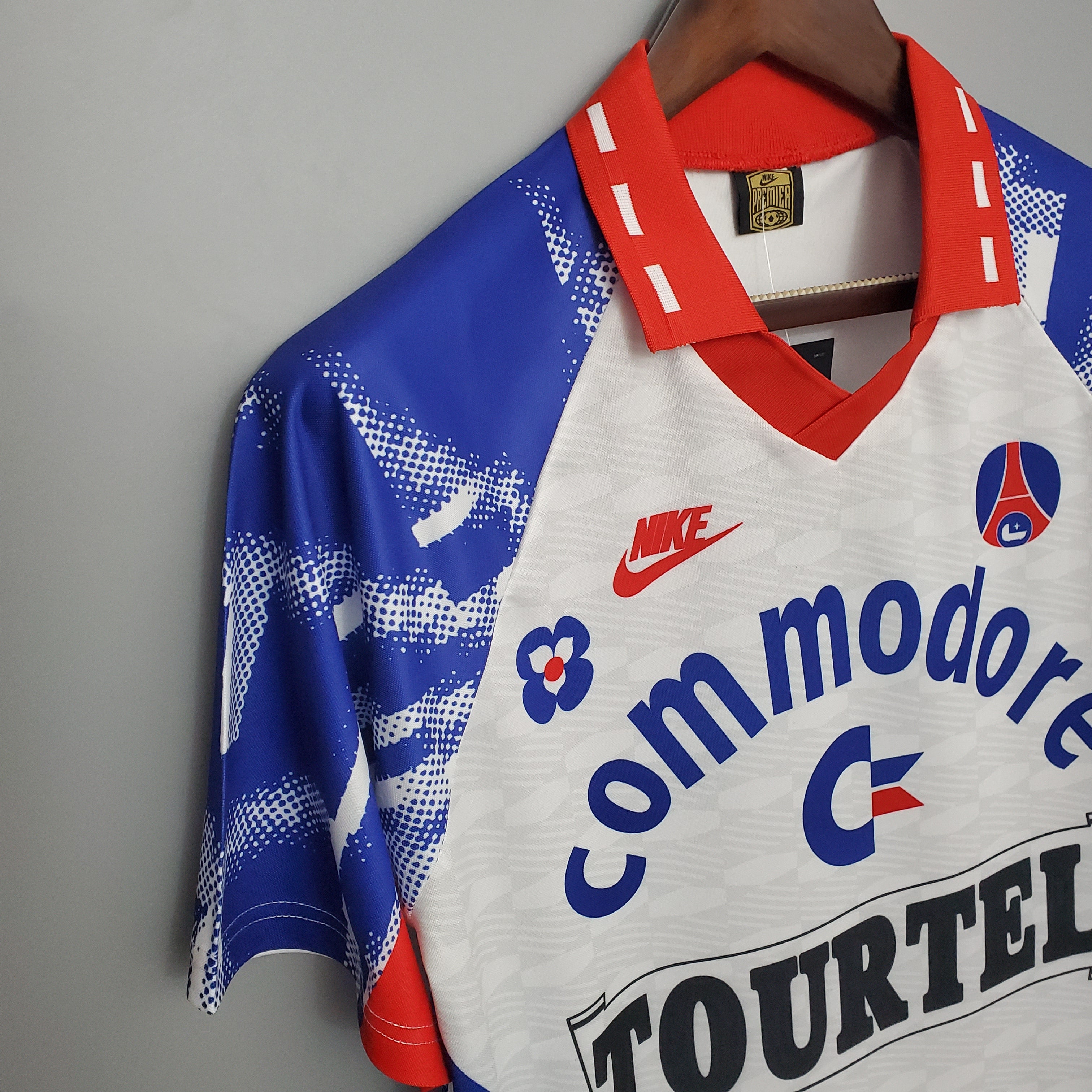 PSG away jersey. Season 93/94