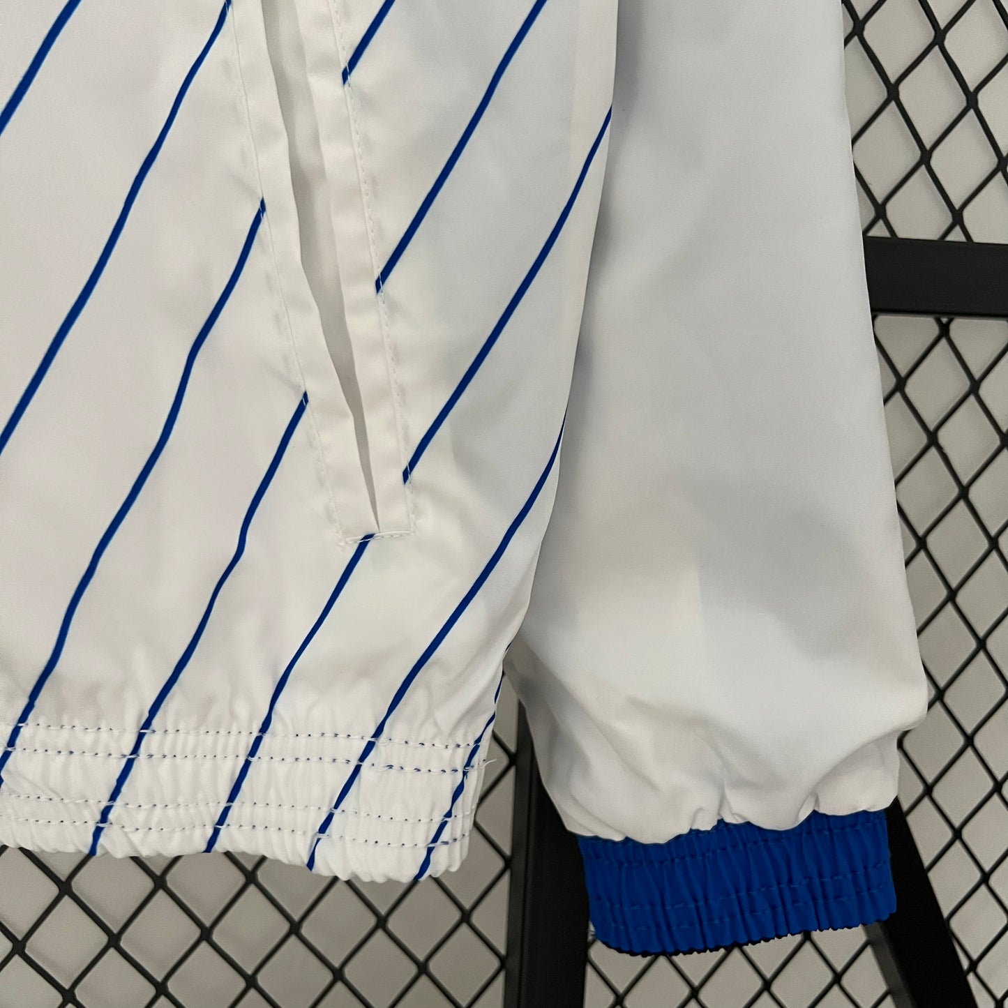 Xoloitzcuintles de Caliente double-sided Windbreaker