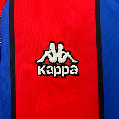 Barcelona home kids set. Season 95/97