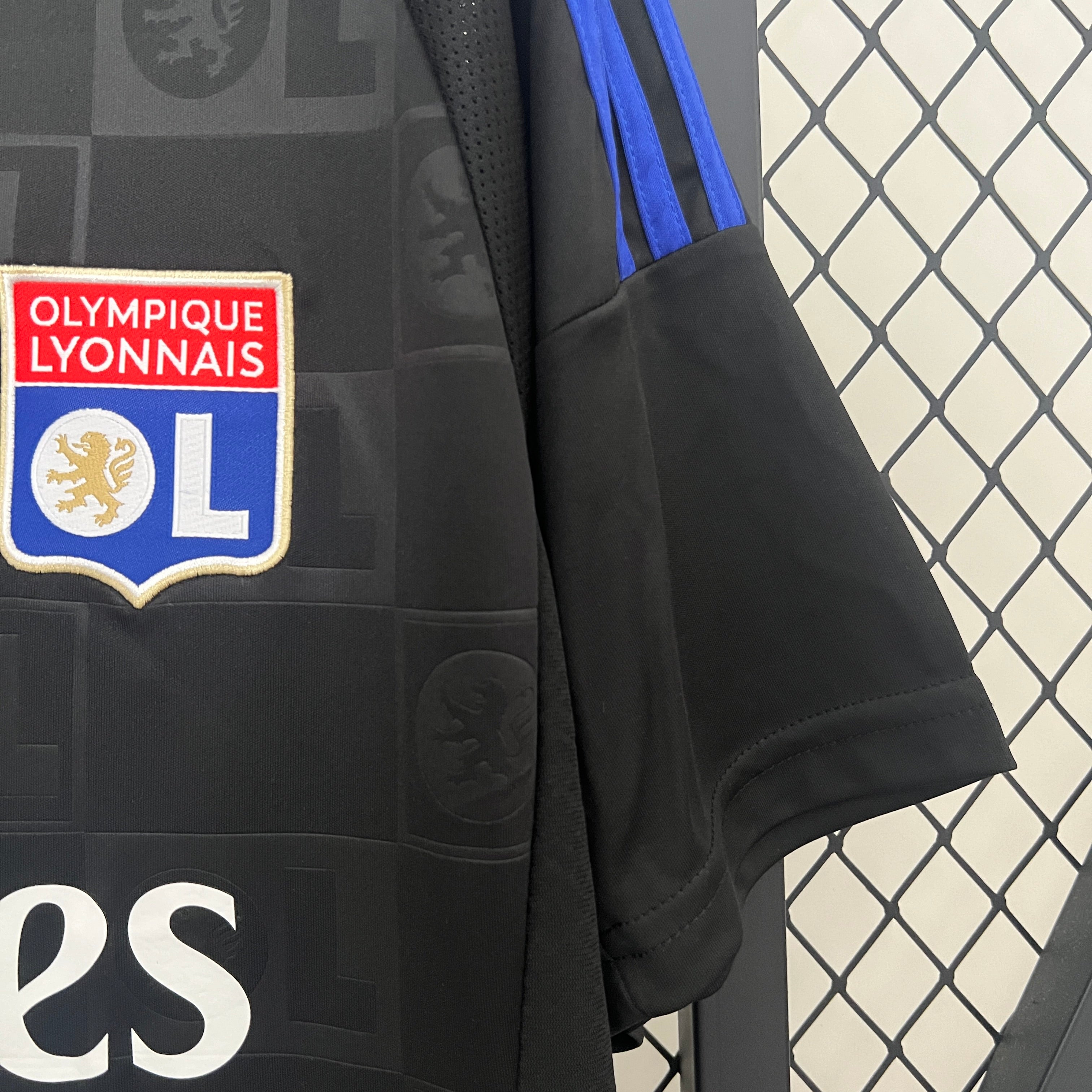 Olympique Lyon away jersey. Season 24/25
