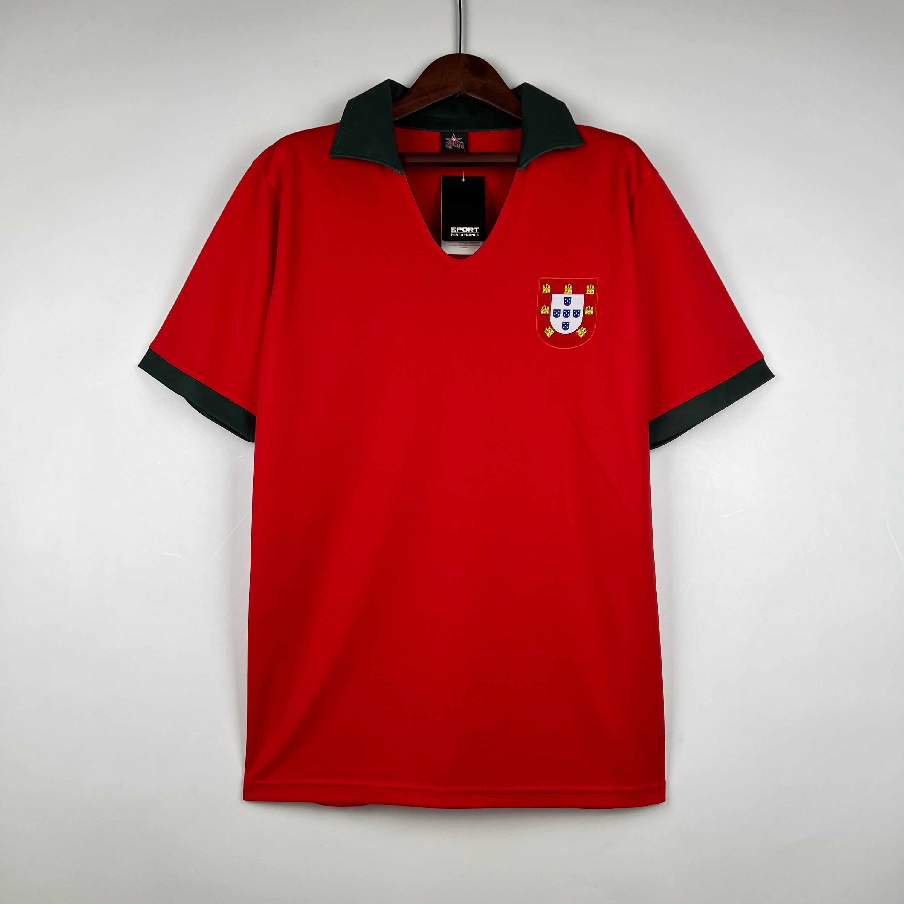 Portugal home jersey. Season 1972