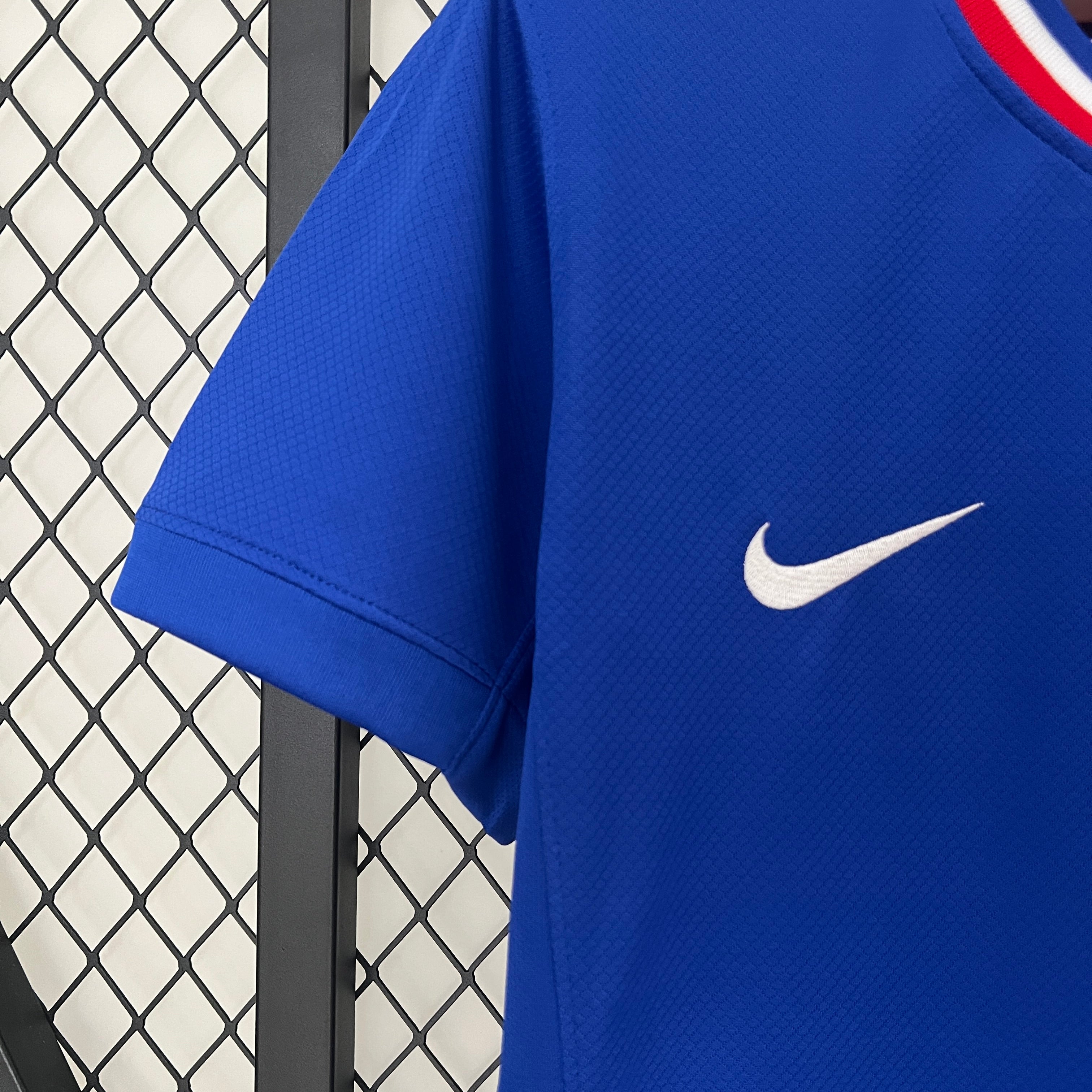 France home jersey for women. Season 23/24